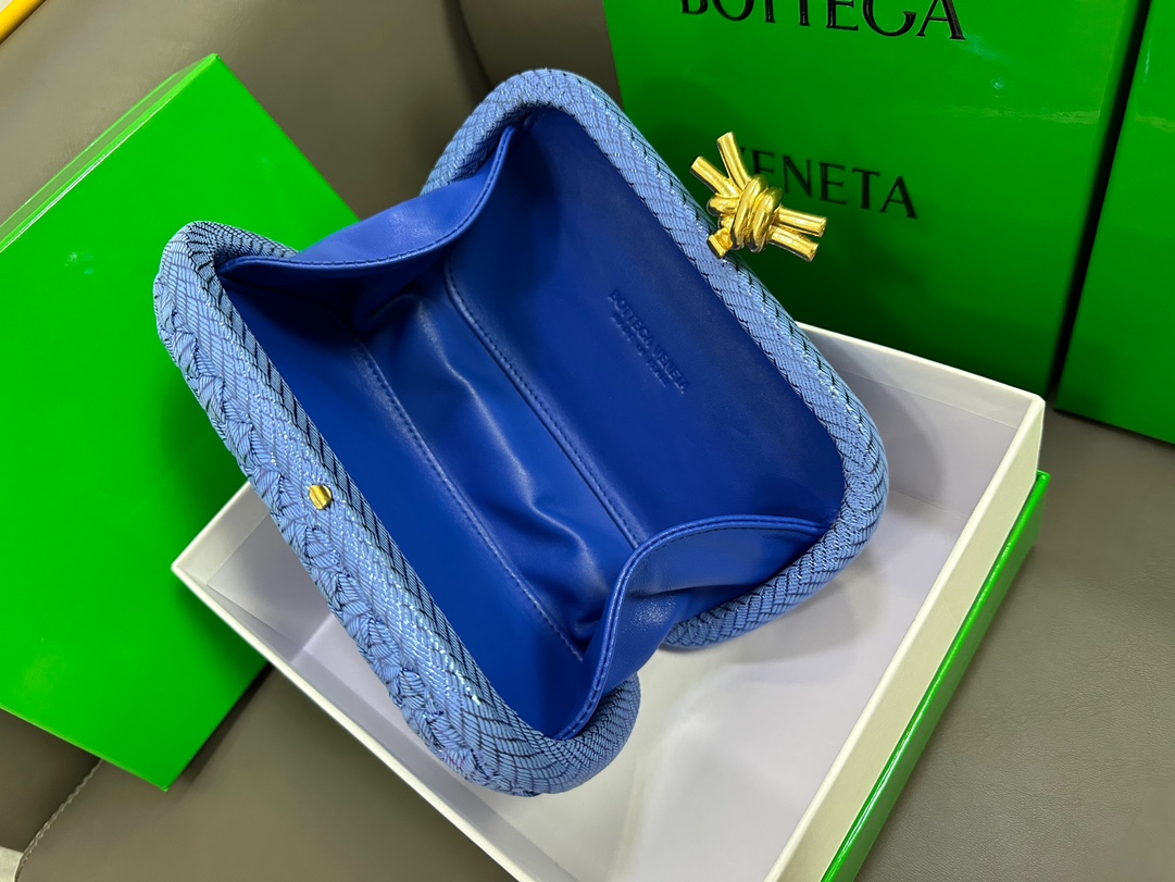 Bagsaa B0tt*ga Ven*ta Knot Blue - 20x12x5.5cm