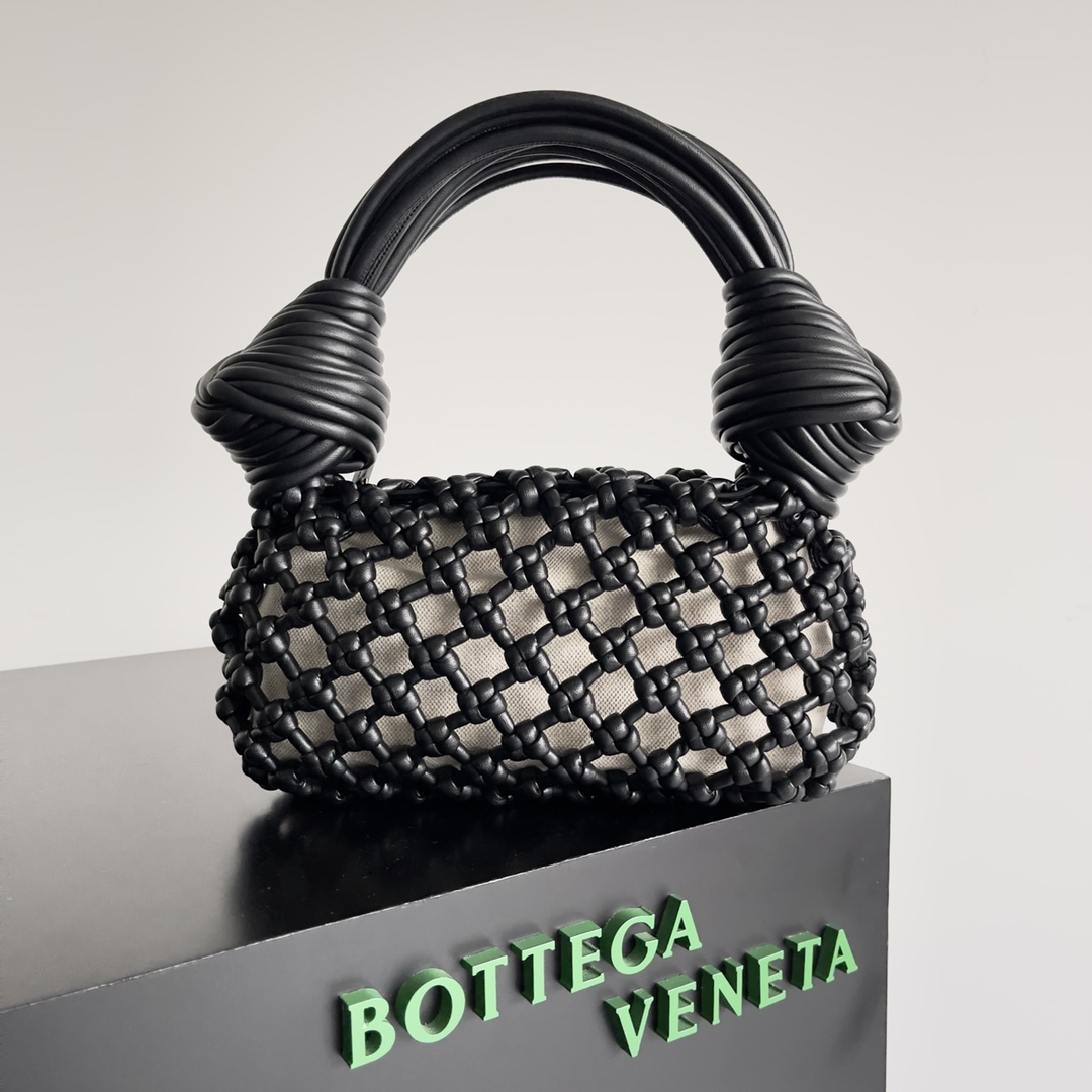 Bagsaaa B0tt*ga Ven*ta Meadow Straw Knit Shoulder Bag Black - 24*15*5cm