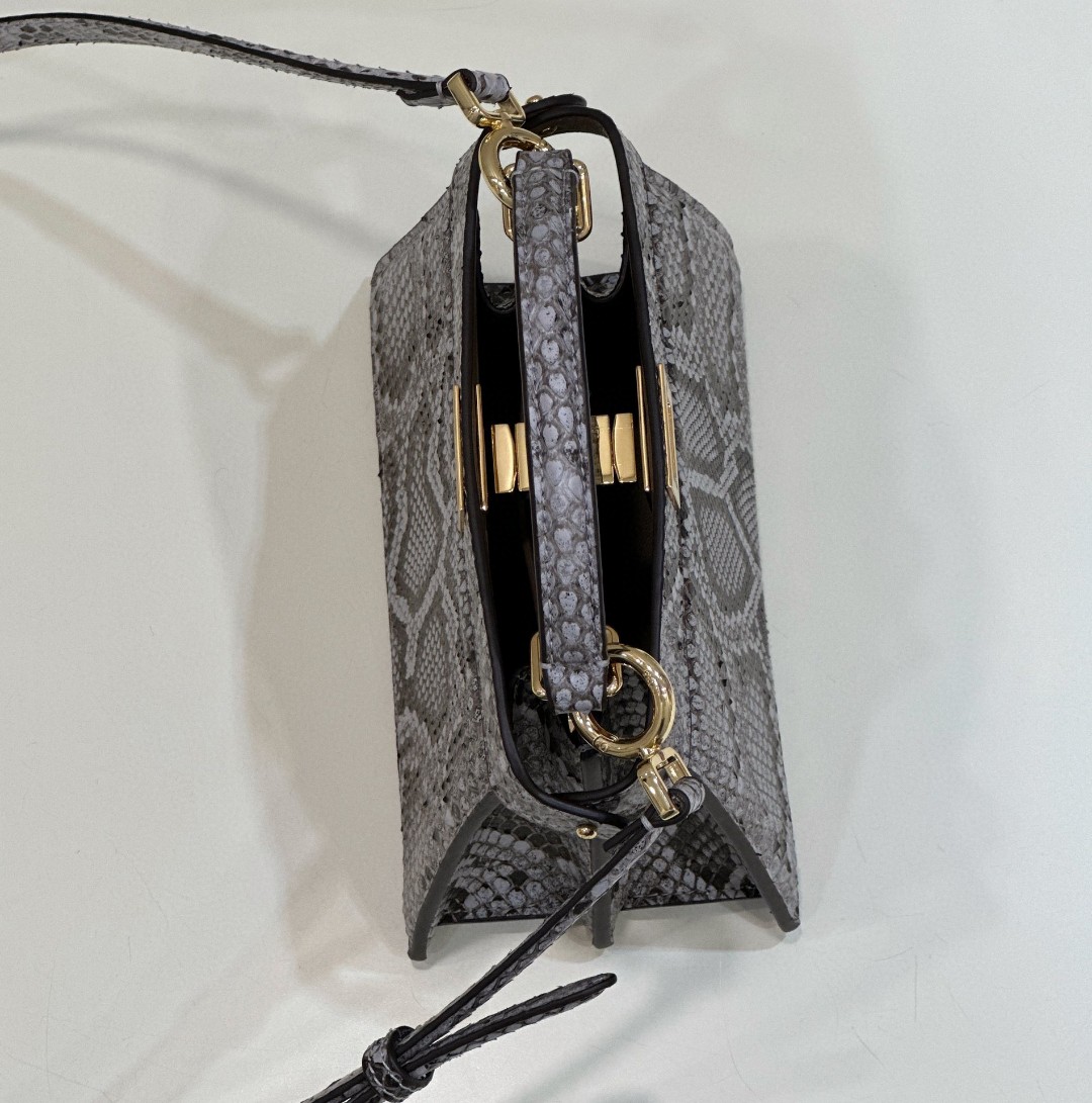 Bagsaaa Peekaboo ISeeU Petite Natural python leather bag -21*11*16cm