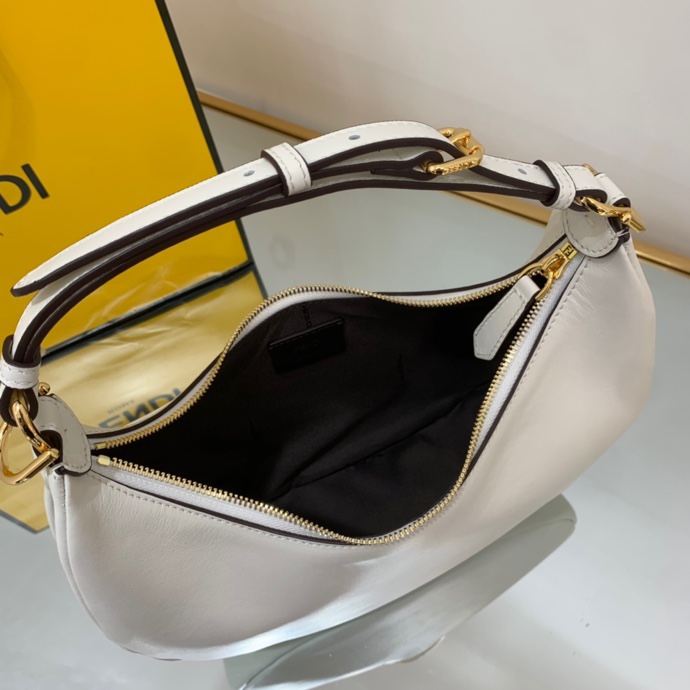 F**di Praphy white 29cm