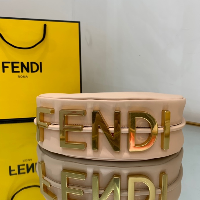 Bagsaaa F**di Medium Graphy In Nude - 10×29×24.5cm