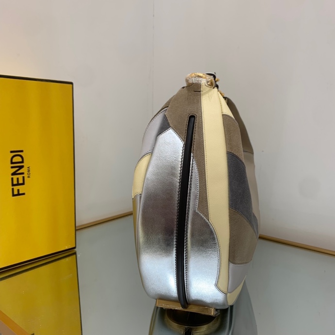 Bagsaaa F**di Large Graphy Graffiti In Silver - 32.5*15*23.5cm