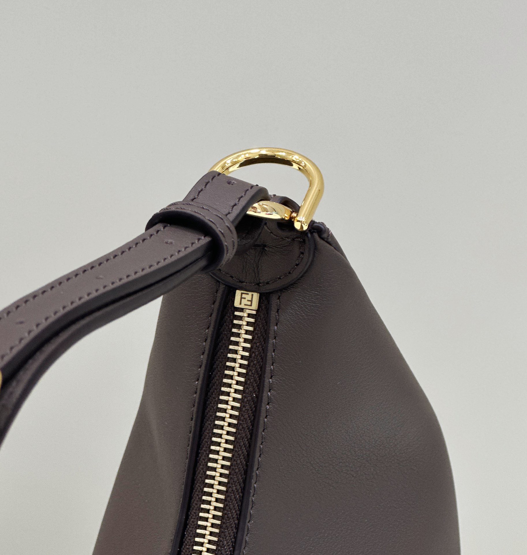 Bagsaaa F**di Small Graphy In Brown - 10×29×24.5cm