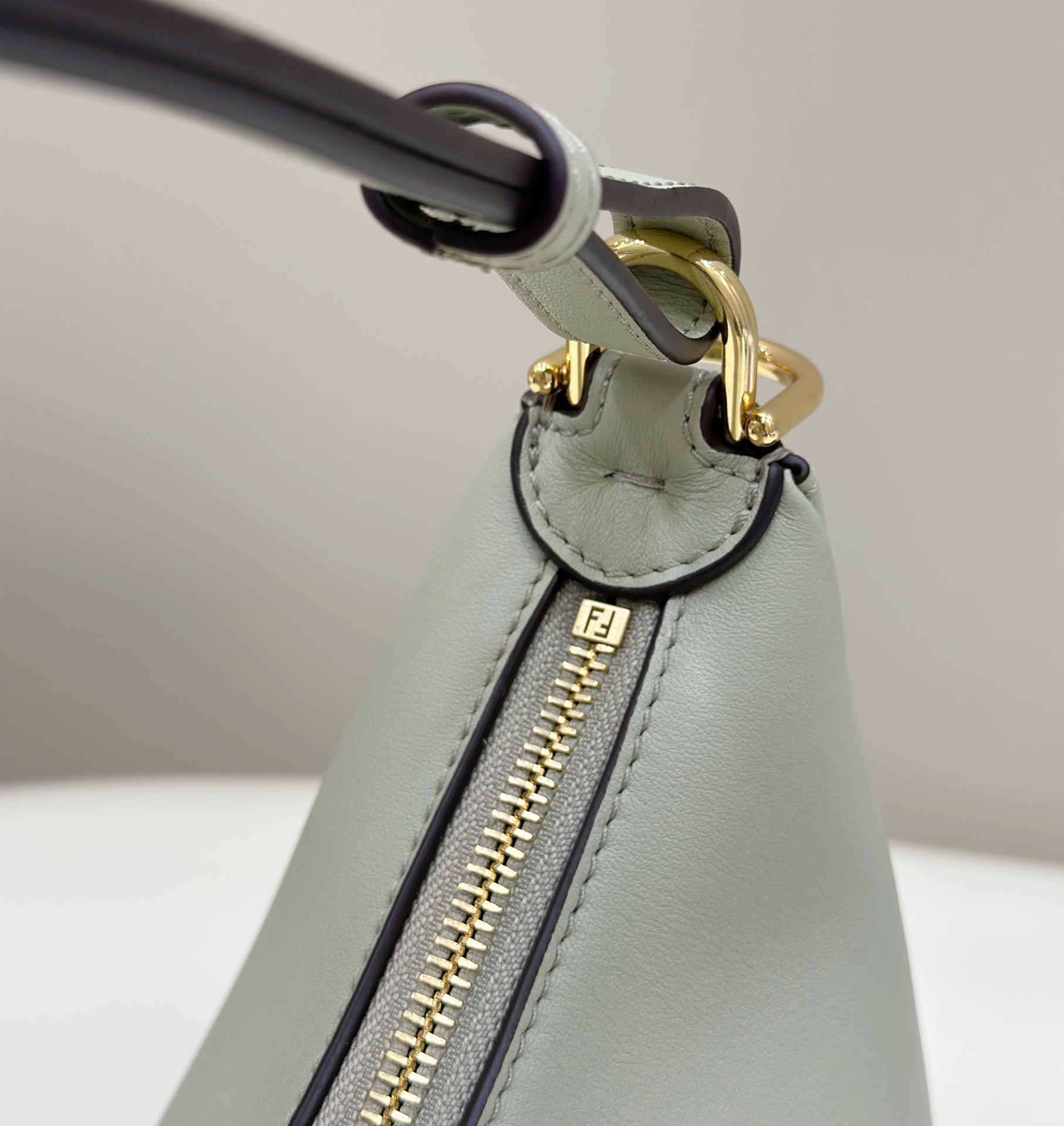 Bagsaaa F**di Small Graphy In Light Green - 10×29×24.5cm