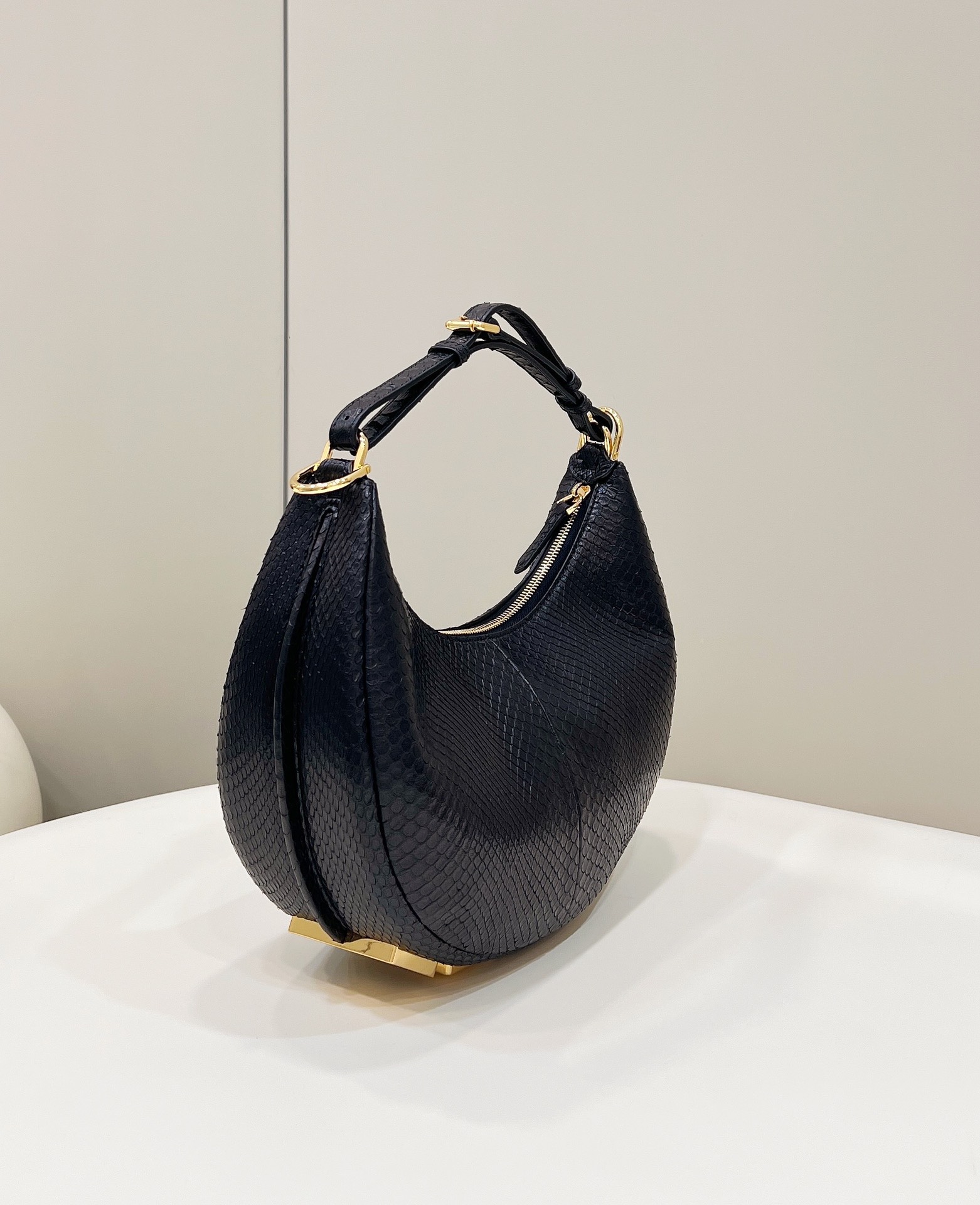 Bagsaaa F**di Small Graphy In Black Pythin Leather - 10×29×24.5cm