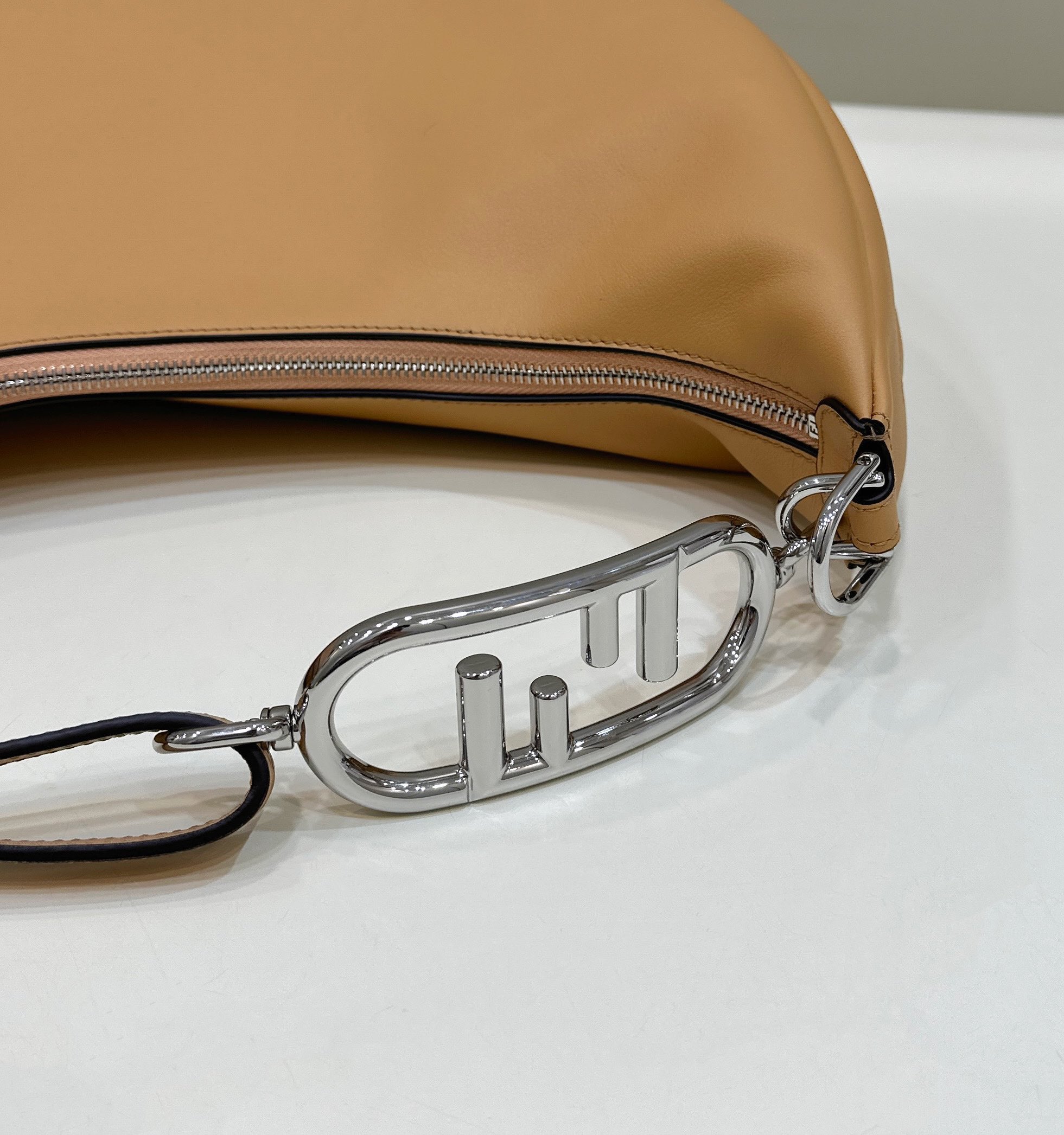 Bagsaaa F**di Medium Graphy In Caramel Leather Bag - 36-30-11CM