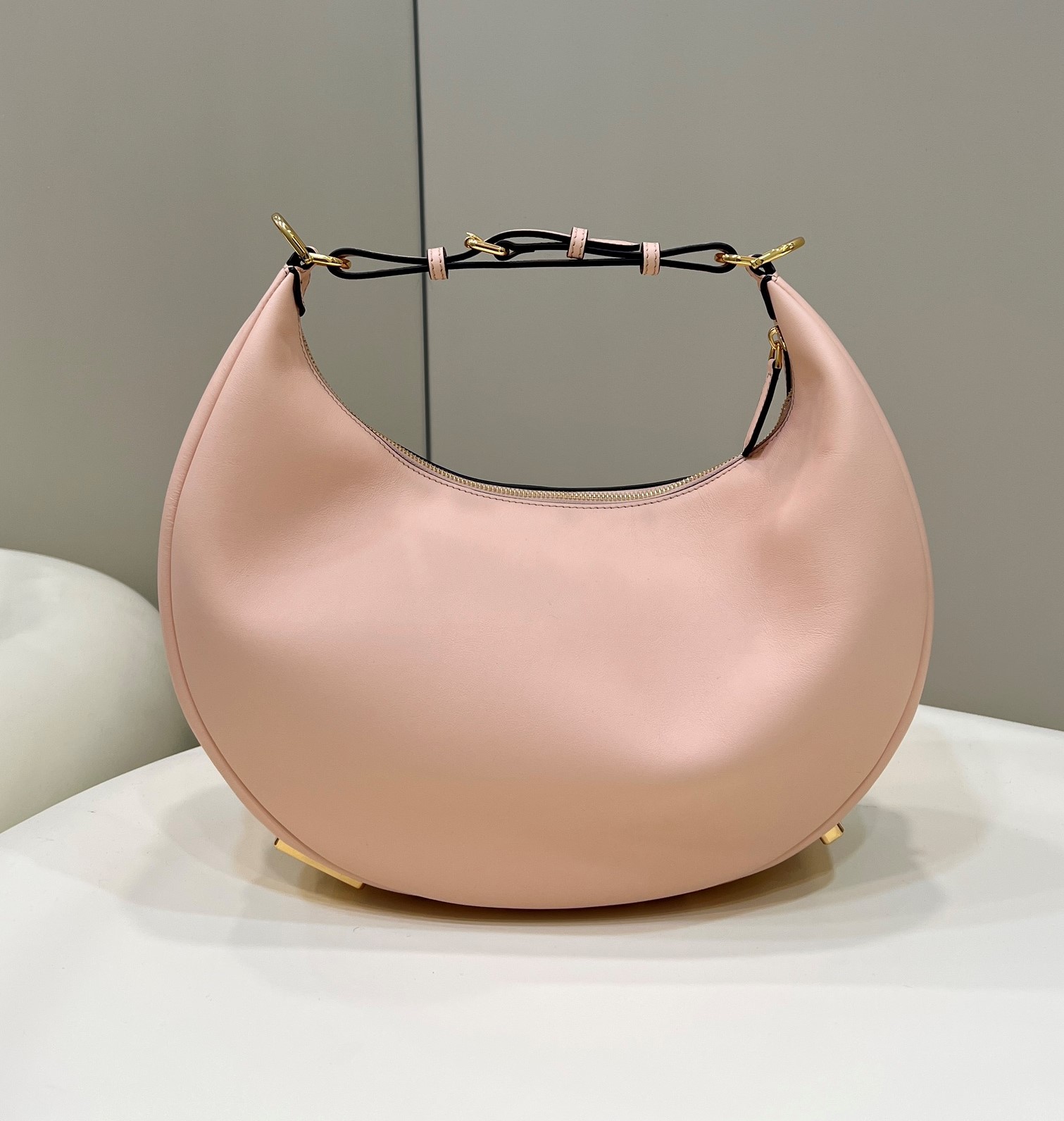 Bagsaaa F**di Medium Graphy In Pink Leather Bag - 36-30-11CM