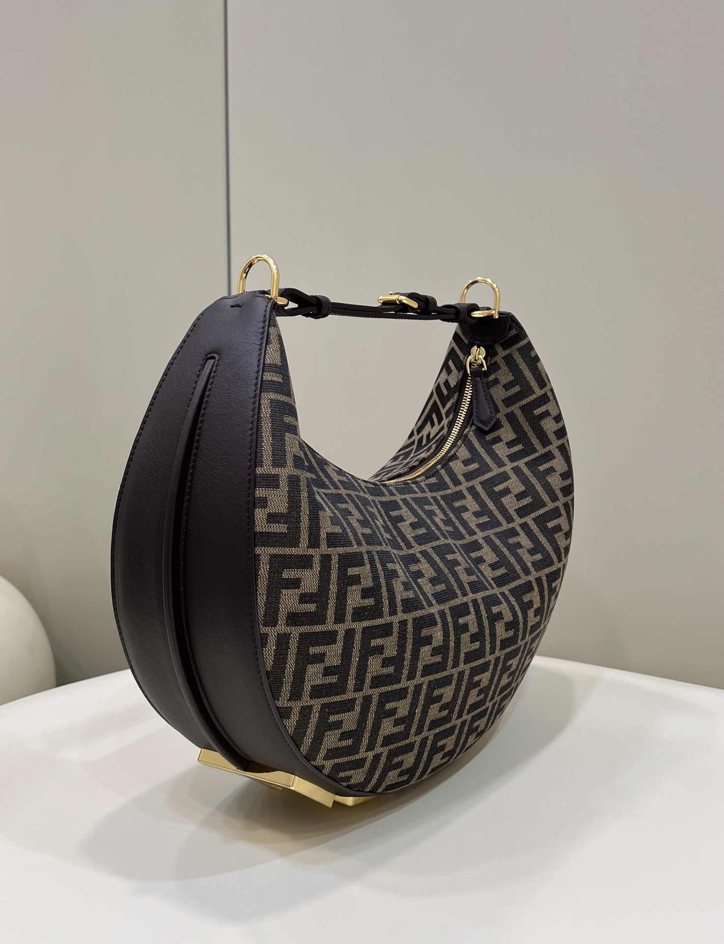 Bagsaaa F**di Medium Graphy In Brown FF Bag - 36-30-11CM