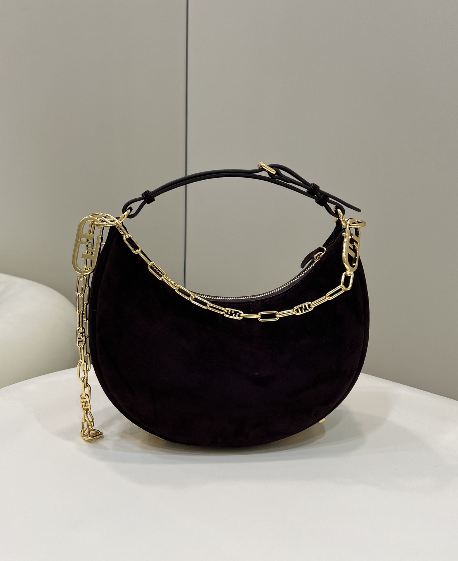Bagsaaa F**di Small Graphy In Velvet Leather - 10×29×24.5cm