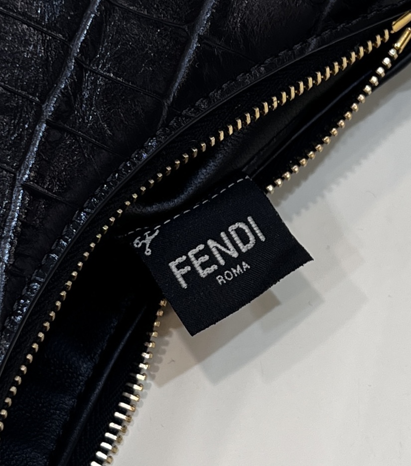 Bagsaaa F**di Small Graphy In Black Crocodile Leather - 10×29×24.5cm