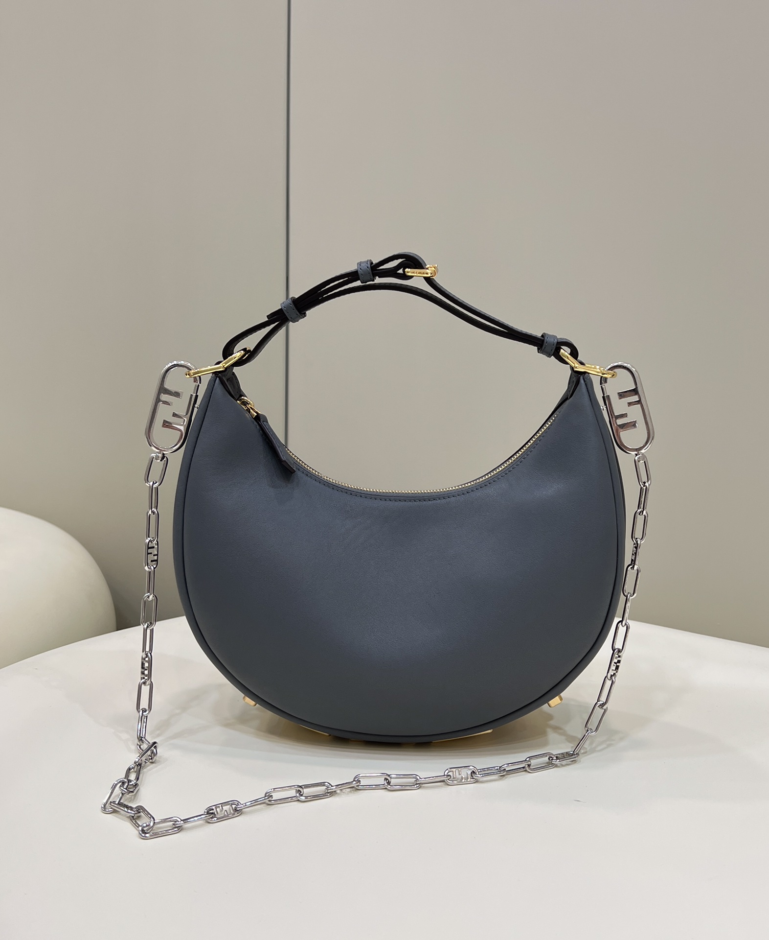 Bagsaaa F**di Small Graphy In Grey Leather - 10×29×24.5cm