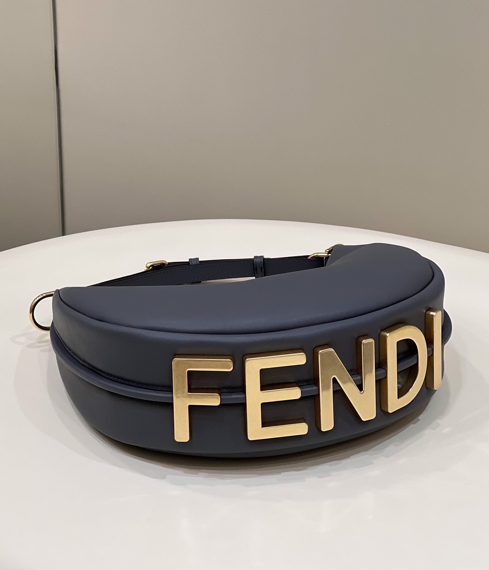 Bagsaaa F**di Small Graphy In Grey Leather - 10×29×24.5cm