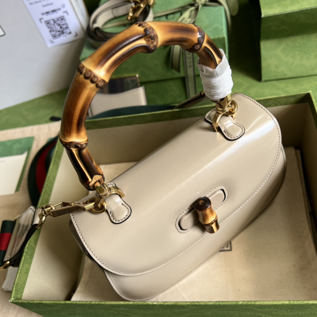 Bagsaaa Bamboo 1947 Small Top Handle Cream Leather Bag - 21x15x7cm