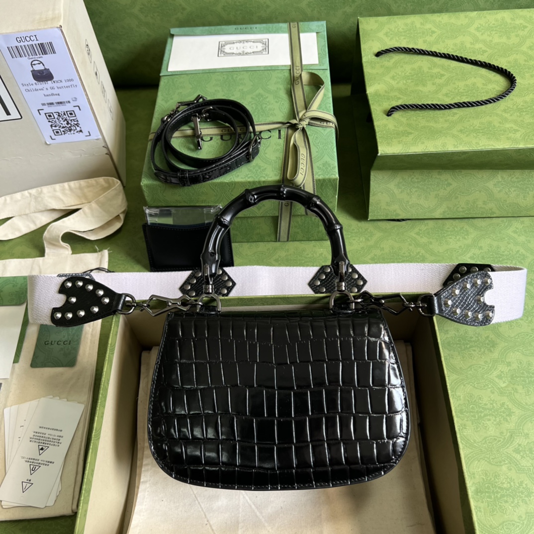 Bagsaaa Bamboo 1947 Small Top Handle Black Crocodile Leather Bag - 21x15x7cm