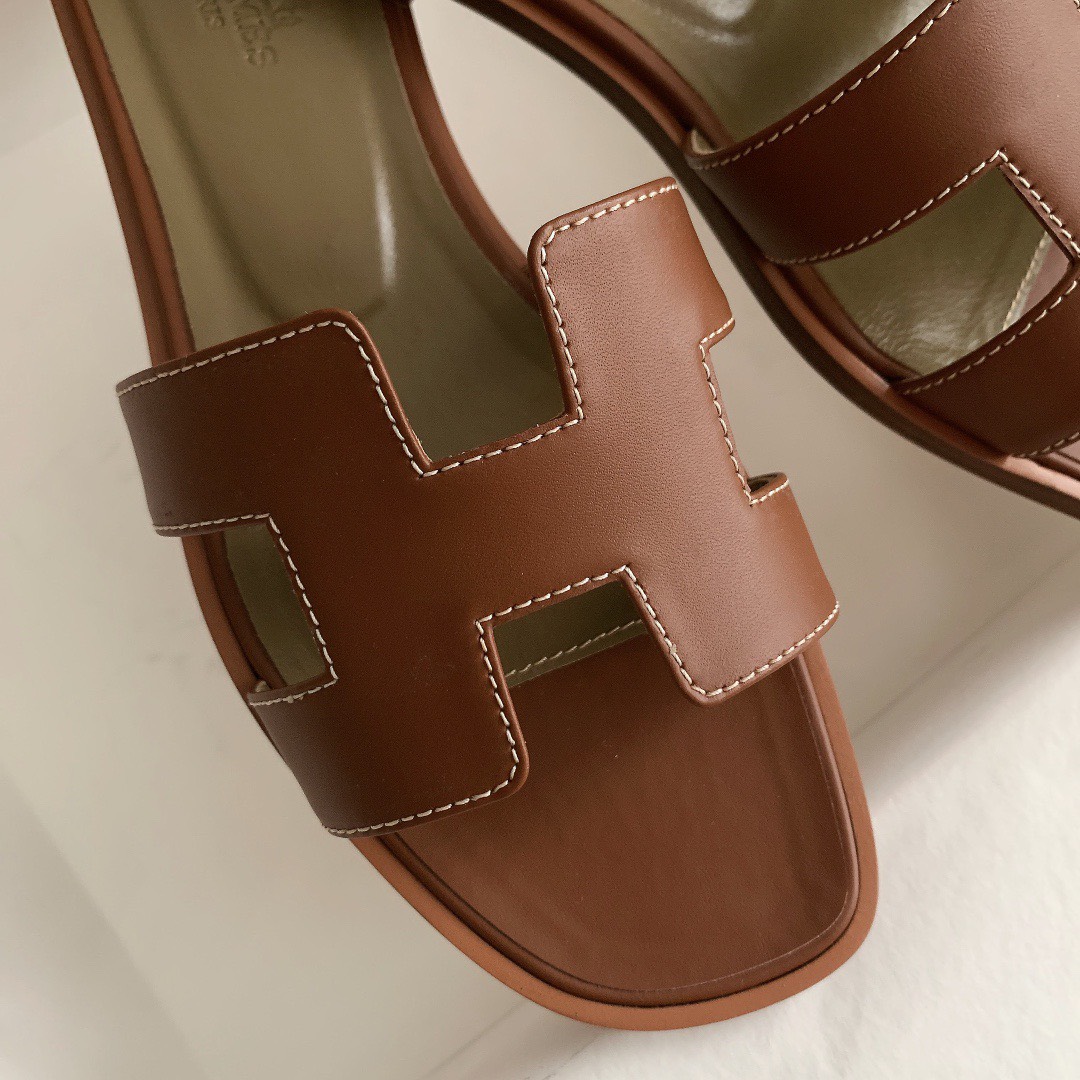 Bagsaaa H**me5 Oran Box calfskin Brown