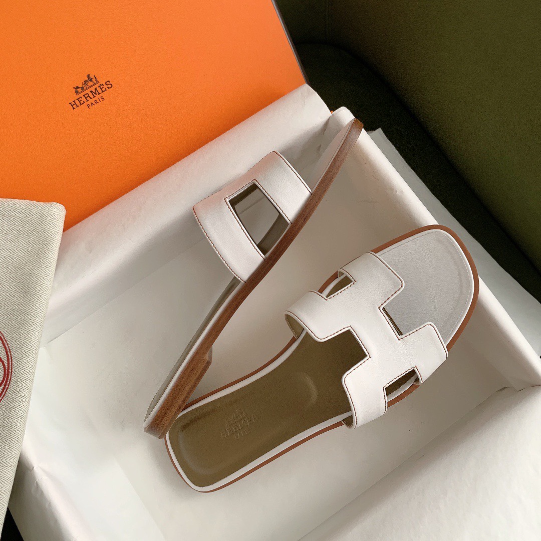 Bagsaaa H**me5 Oran Box calfskin White