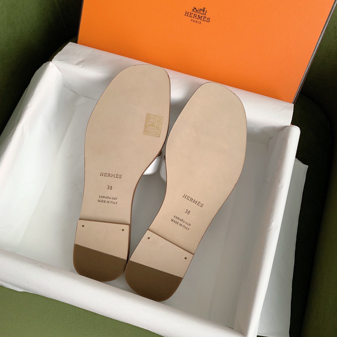 Bagsaaa H**me5 Oran Box calfskin White