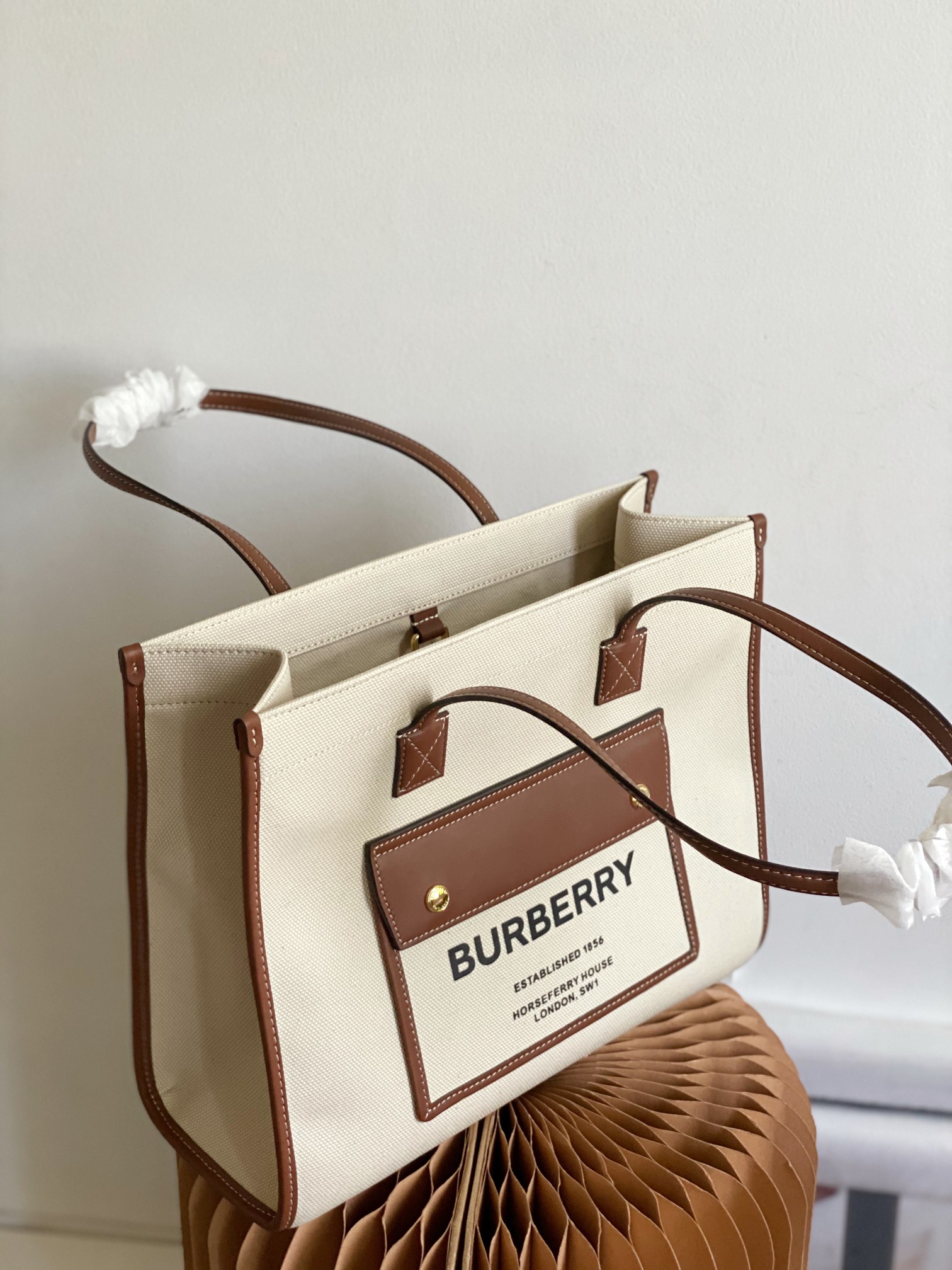 Bagsaaa Bv*b*rry White Freya Tote Bag 33*12.5*26cm