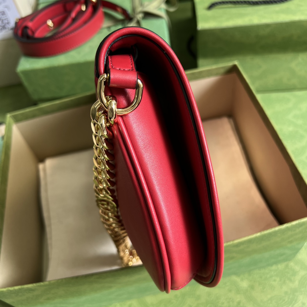 Bagsaaa Gvc*1 Blondie Shoulder Bag Red Leather 28x16x4cm