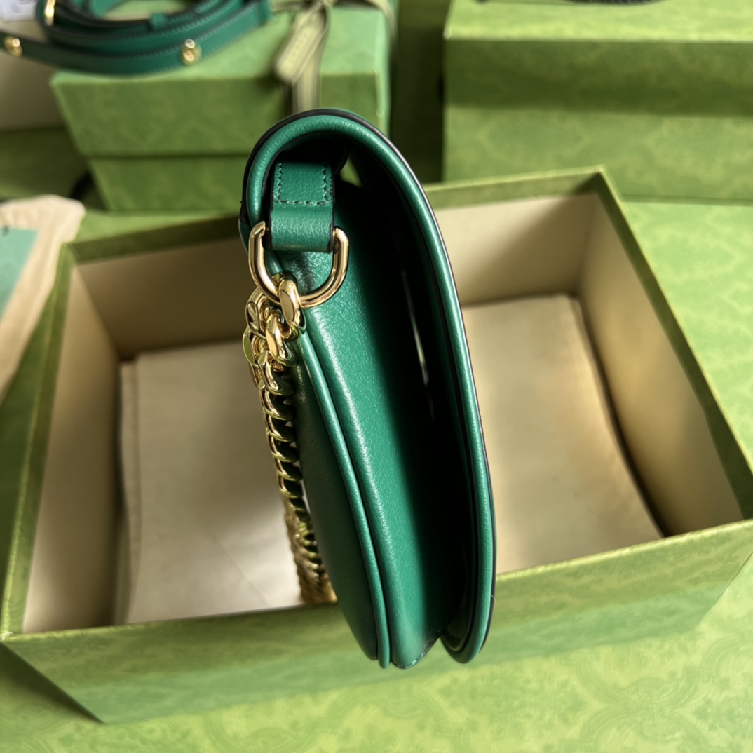 Bagsaaa Gvc*1 Blondie Shoulder Bag Green Leather 28x16x4cm