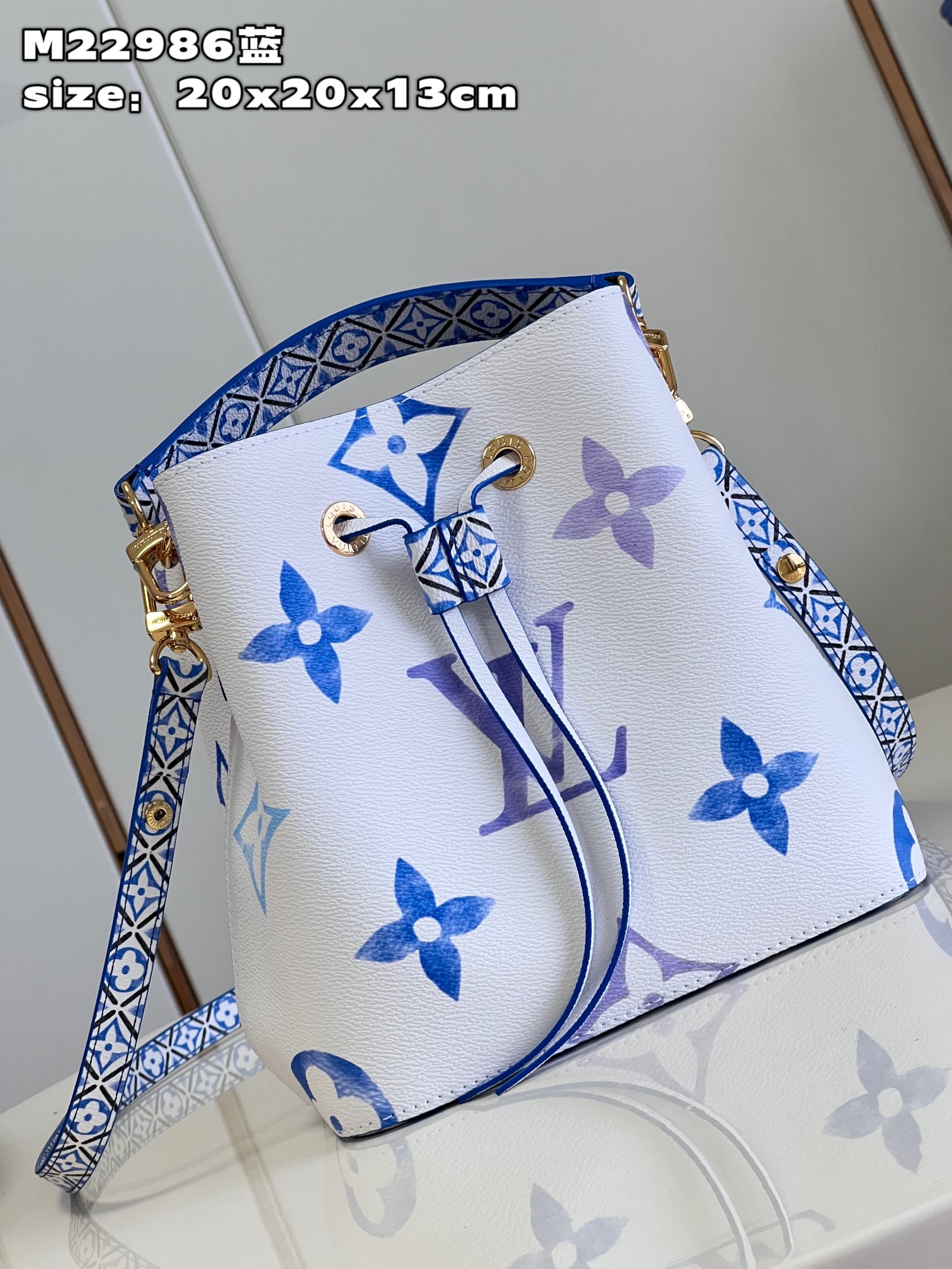 Bagsaaa L0vis Vvtt0n By The Pool Néonoé BB Blue - 20 x 20 x 13 cm