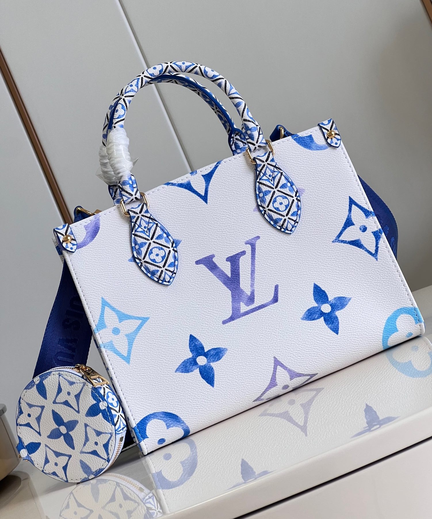 Bagsaaa L0vis Vvtt0n By The Pool Onthego PM Blue - 25*19*11.5cm
