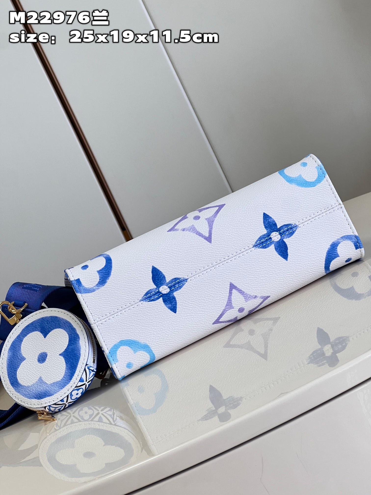 Bagsaaa L0vis Vvtt0n By The Pool Onthego PM Blue - 25*19*11.5cm