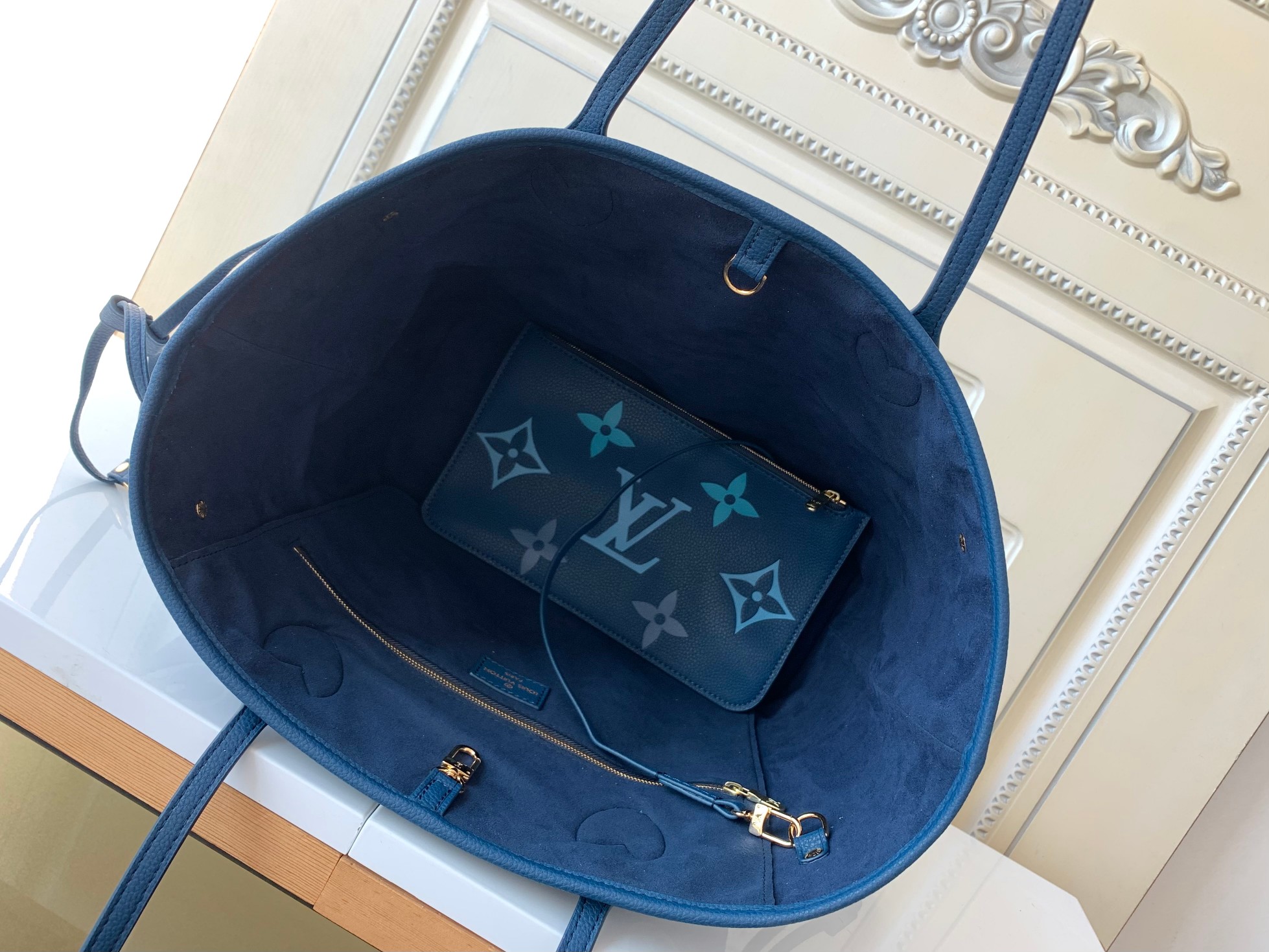 Bagsaaa L0vis Vvtt0n Neverfull MM Blue with gradient effect - 31 x 28 x 14 cm