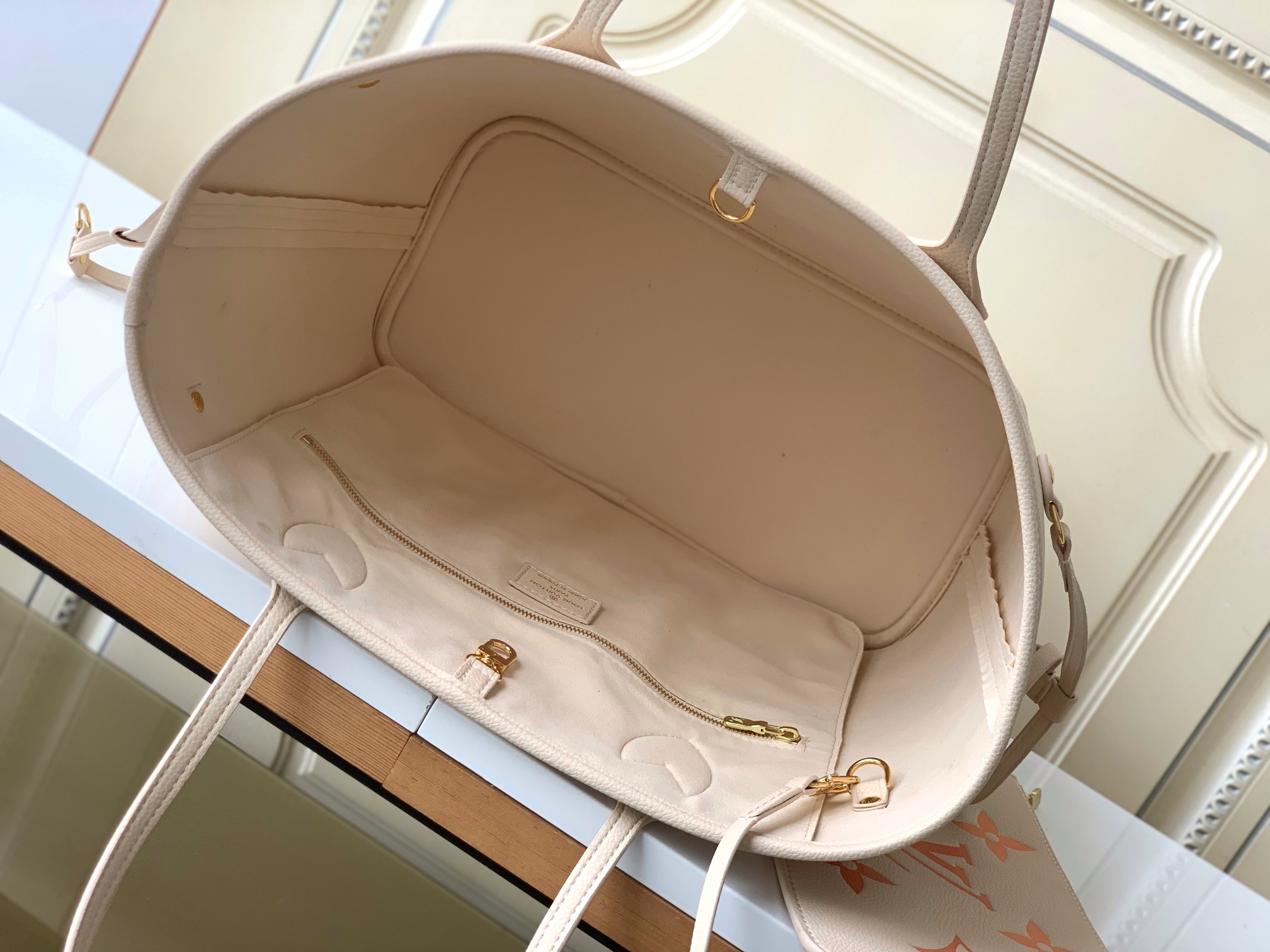 Bagsaaa L0vis Vvtt0n Neverfull MM Light Beige with gradient effect - 31 x 28 x 14 cm