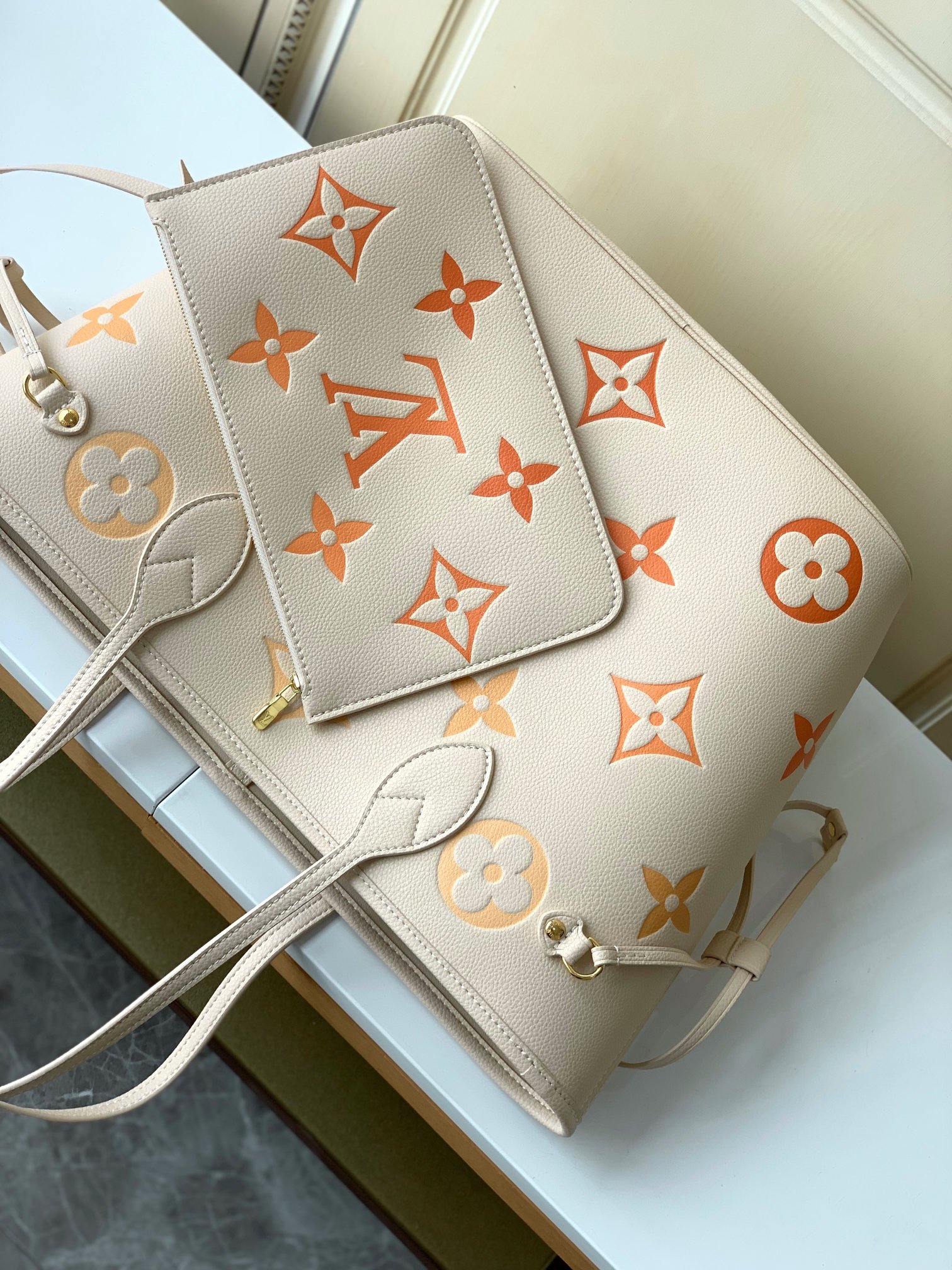 Bagsaaa L0vis Vvtt0n Neverfull MM Light Beige with gradient effect - 31 x 28 x 14 cm