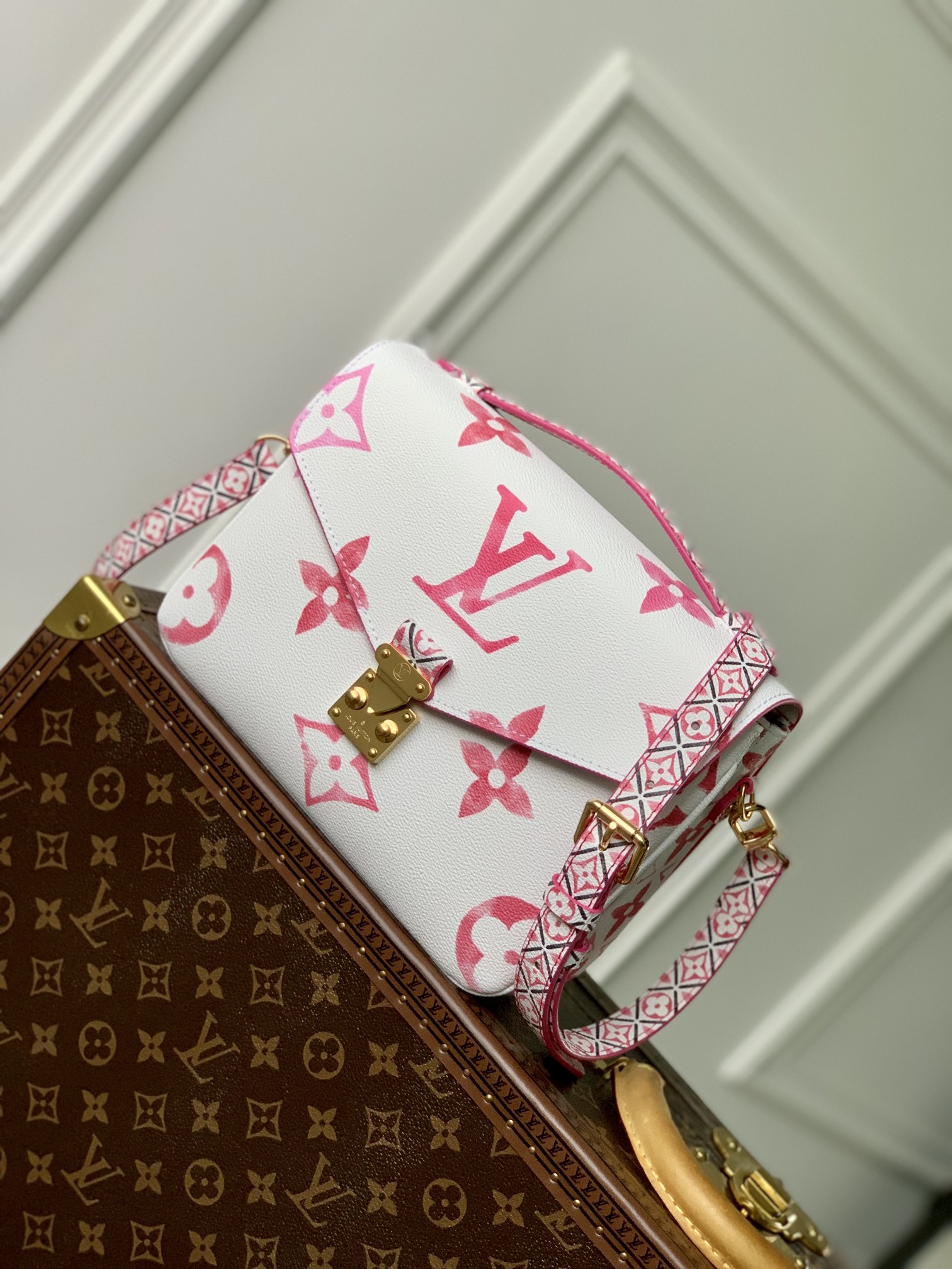 Bagsaaa L0vis Vvtt0n By The Pool Pochette Metis Pink - 25 x 19 x 7 cm