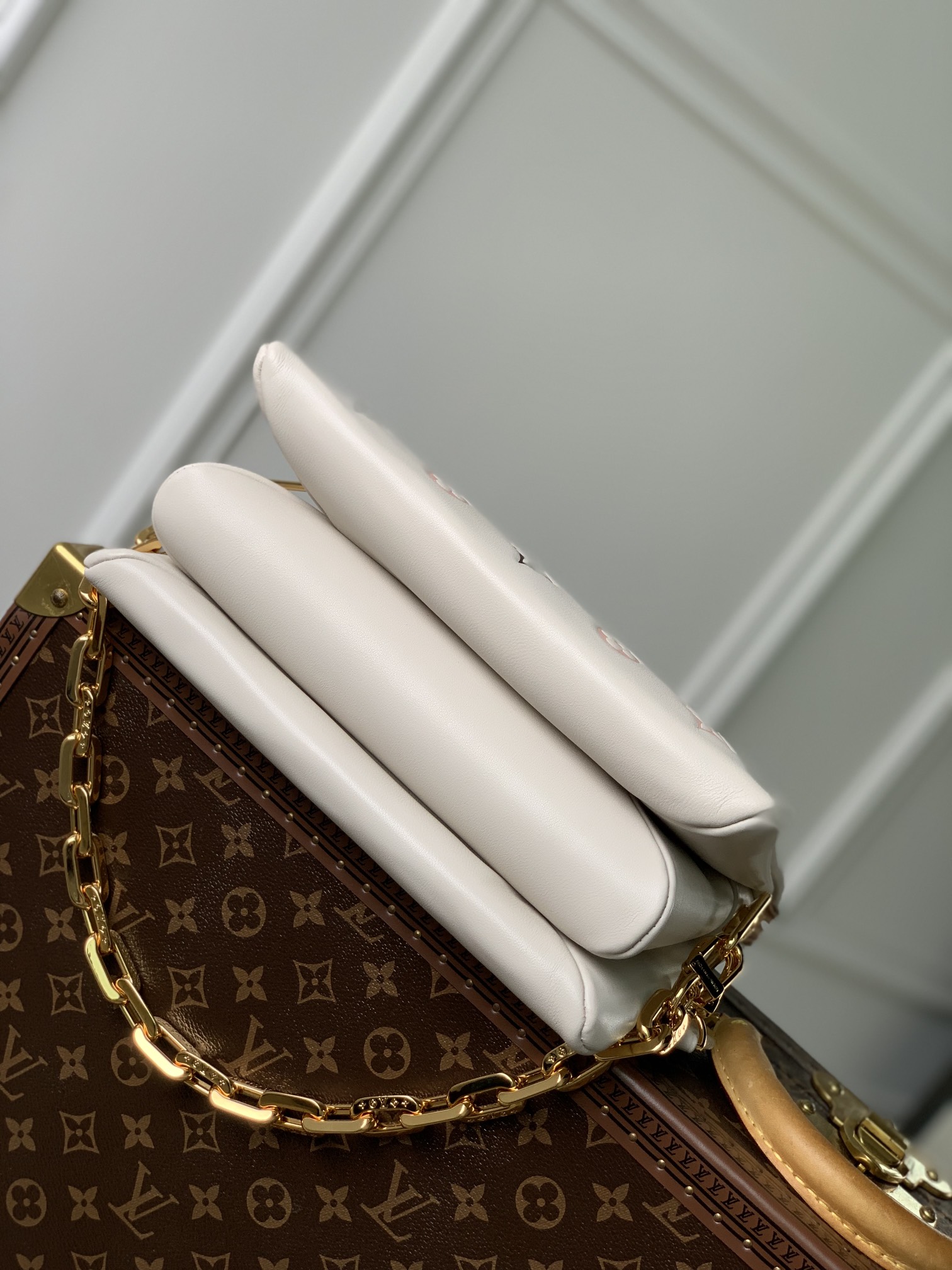 Bagsaaa L0vis Vvtt0n Coussin PM Tricolor Beige Lambskin - 26 x 20 x 12 cm