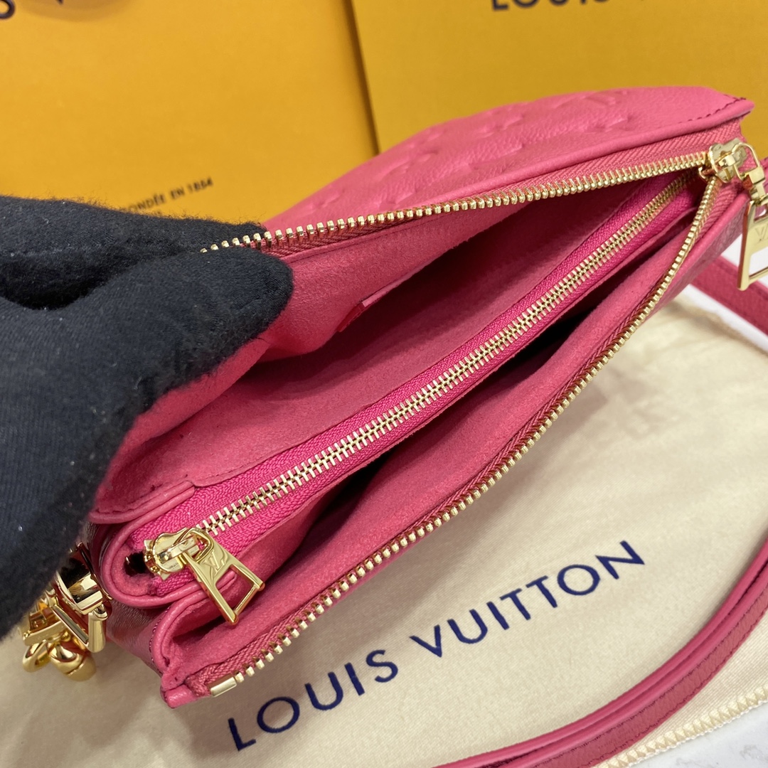 Bagsaaa L0vis Vvtt0n Coussin BB Rose Fluo Capsule Monogram-Embossed calf Leather - 20 x 16 x 7 cm