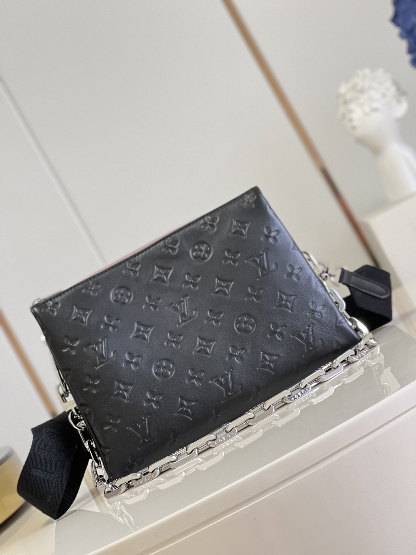 Bagsaaa L0vis Vvtt0n Coussin PM Black Silver Hardware - 26 x 20 x 12cm
