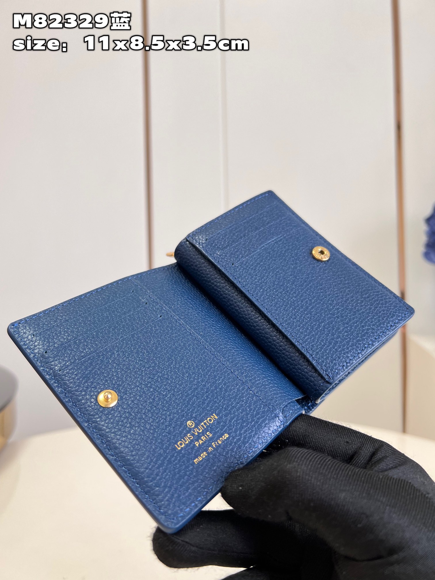 Bagsaaa L0vis Vvtt0n Clea Blue with gradient effect Wallet - 11 x 8.5 x 3.5 cm