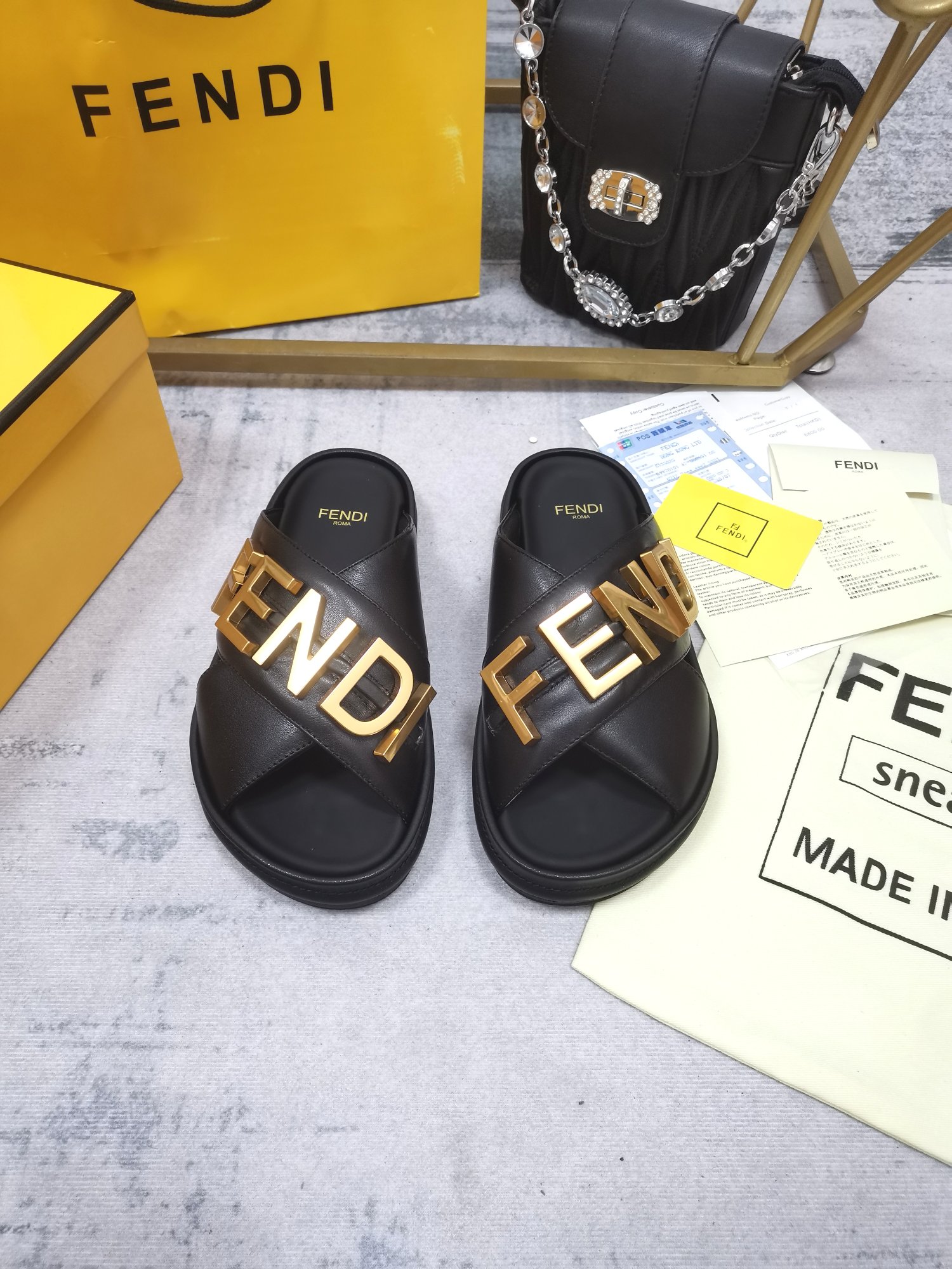 Bagsaaa F**digraphy Black Leather Sildes