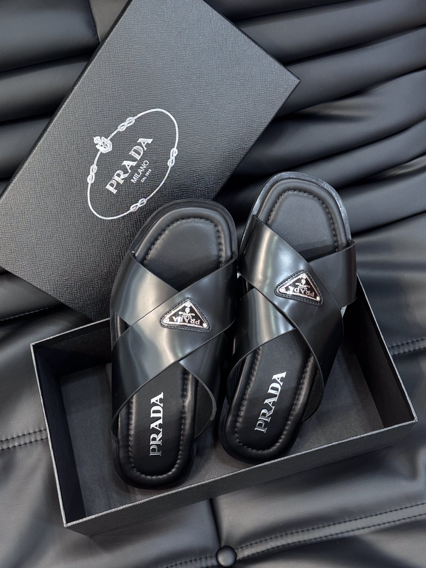 Bagsaaa Pra*a Black Smooth Leather Logo Slides