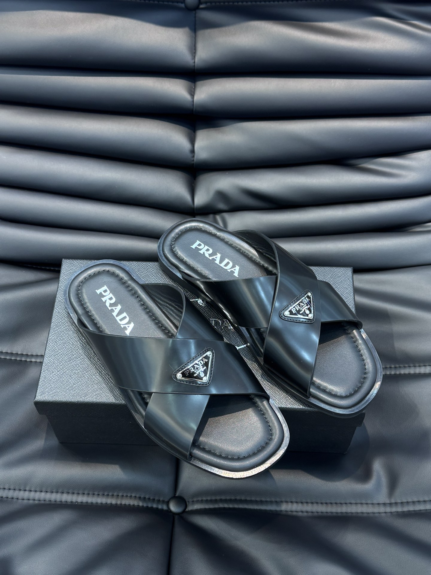 Bagsaaa Pra*a Black Smooth Leather Logo Slides