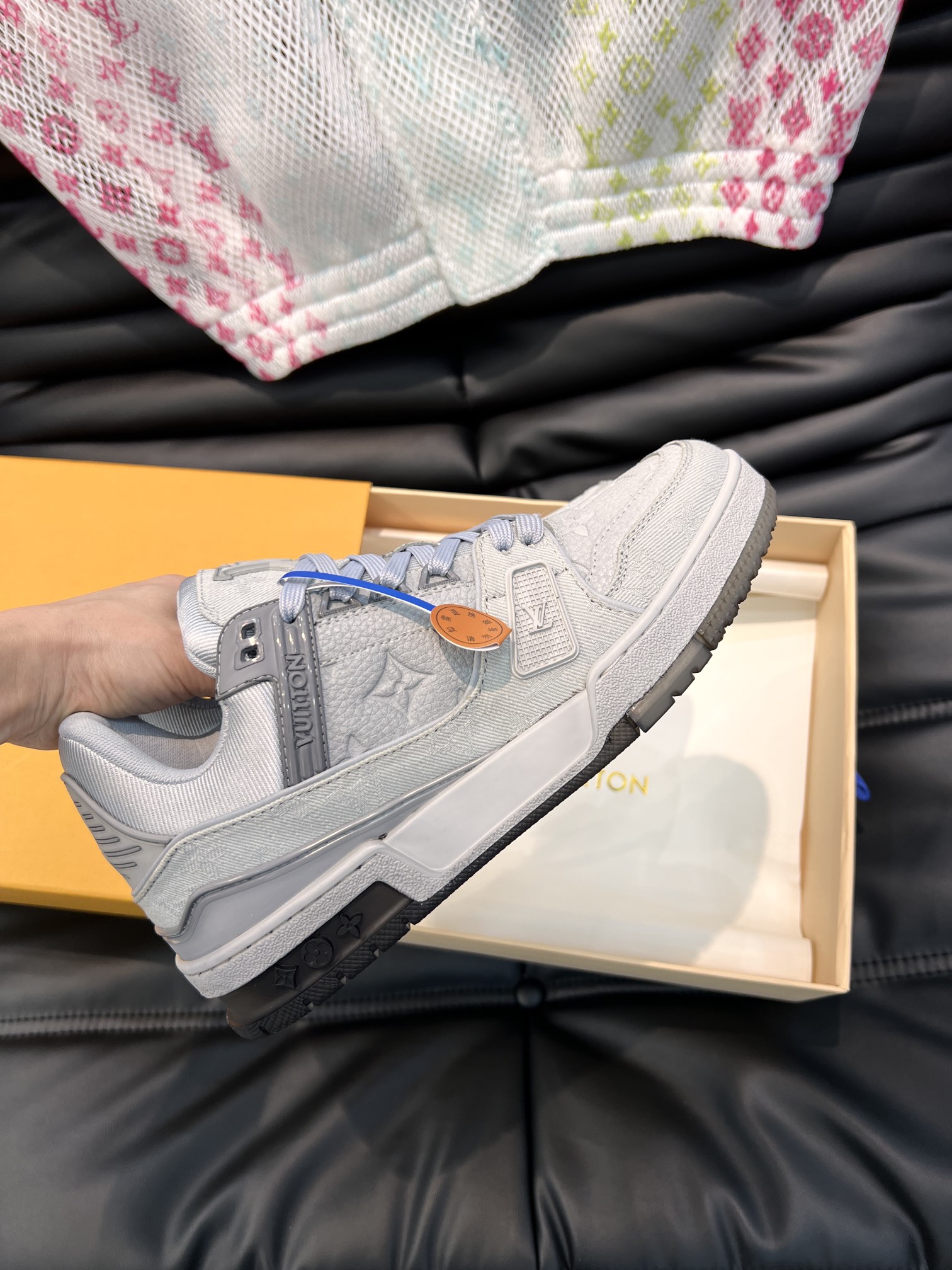 Bagsaaa L0vis Vvtt0n Trainer Sneaker Grey Monogram-embossed grained calf leather