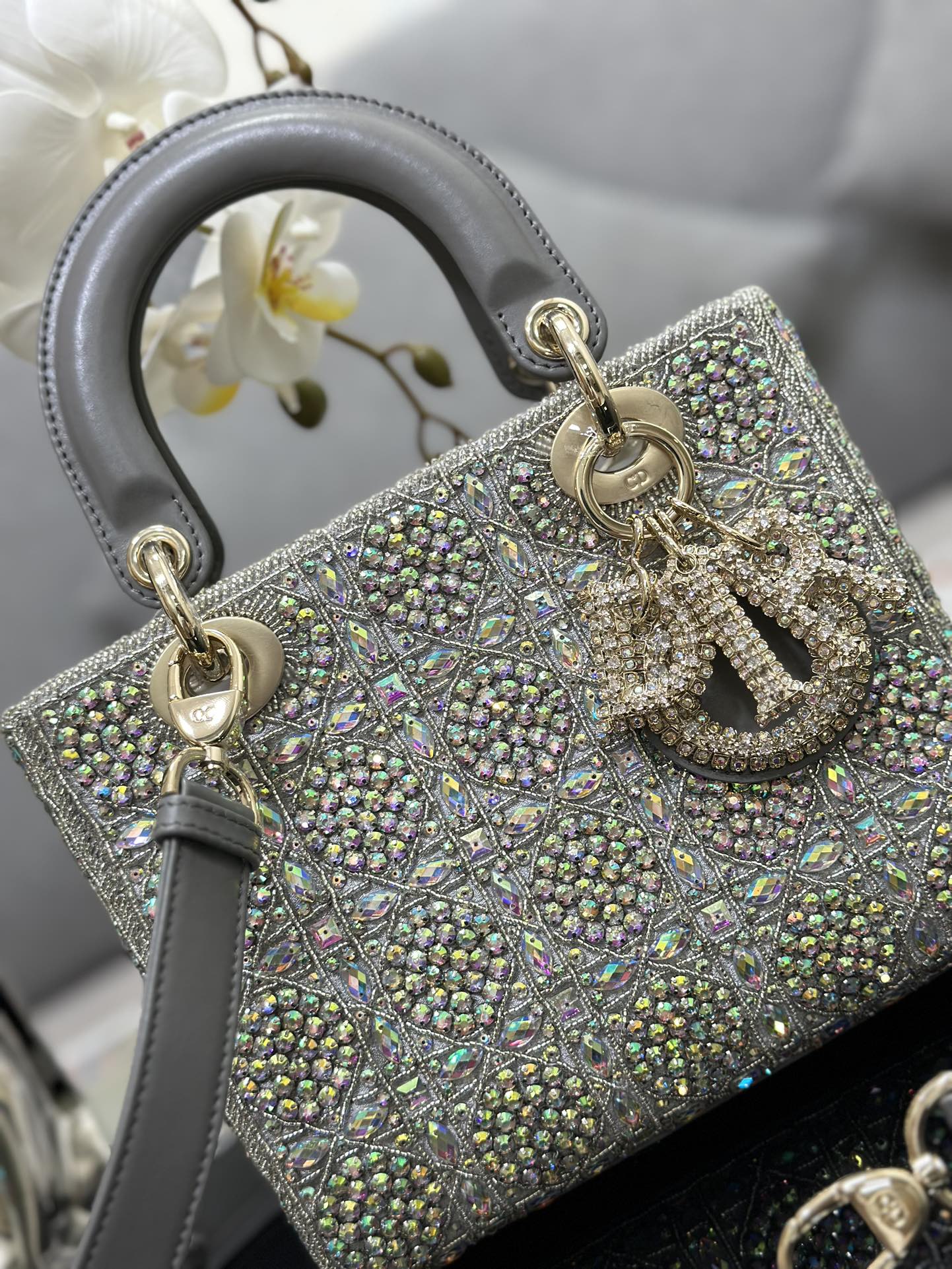 Bagsaaa D10r Lady Small Gray Smooth Calfskin and Satin with Bead Embroidery - 20 x 17 x 8 cm