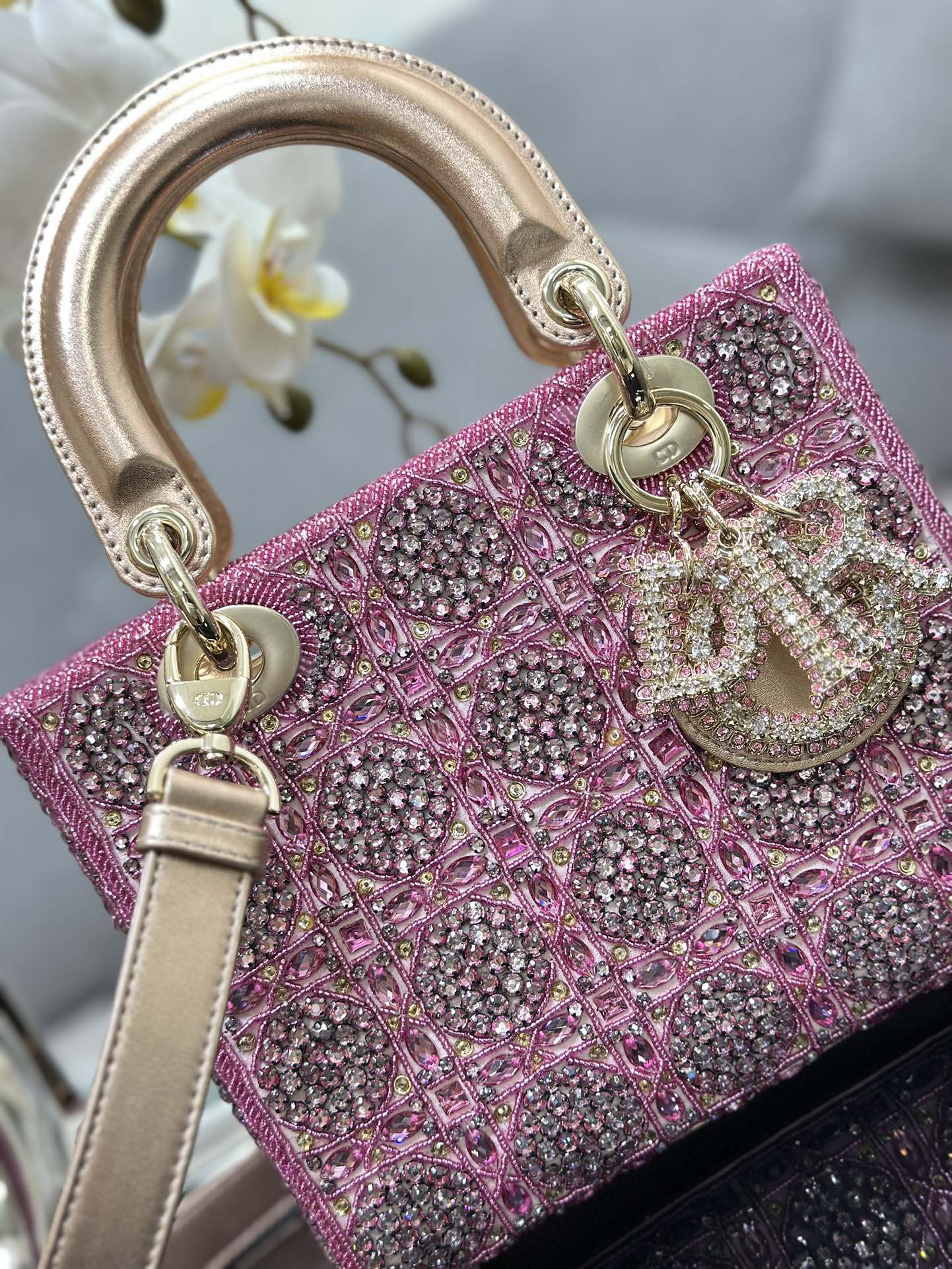 Bagsaaa D10r Lady Small Metallic Calfskin and Satin with Rose Des Vents Resin Pearl Embroidery - 20 x 17 x 8 cm