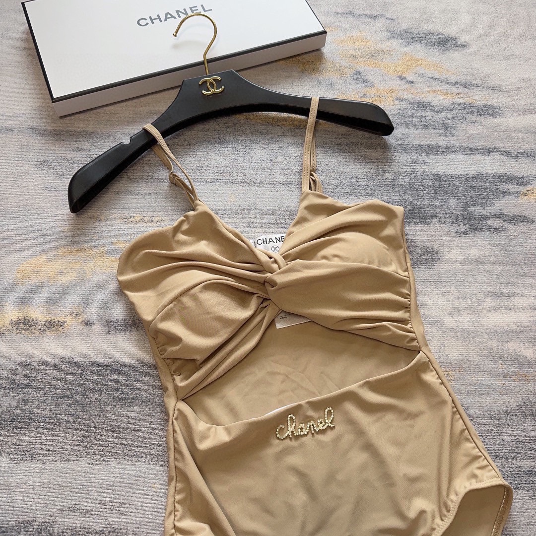 Bagsaaa Ch**el One Piece Beige Color