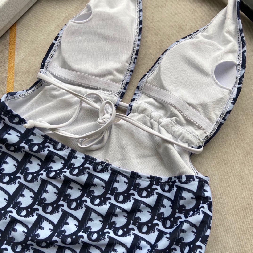 Bagsaaa D10r One Piece Jacquard Blue Colro