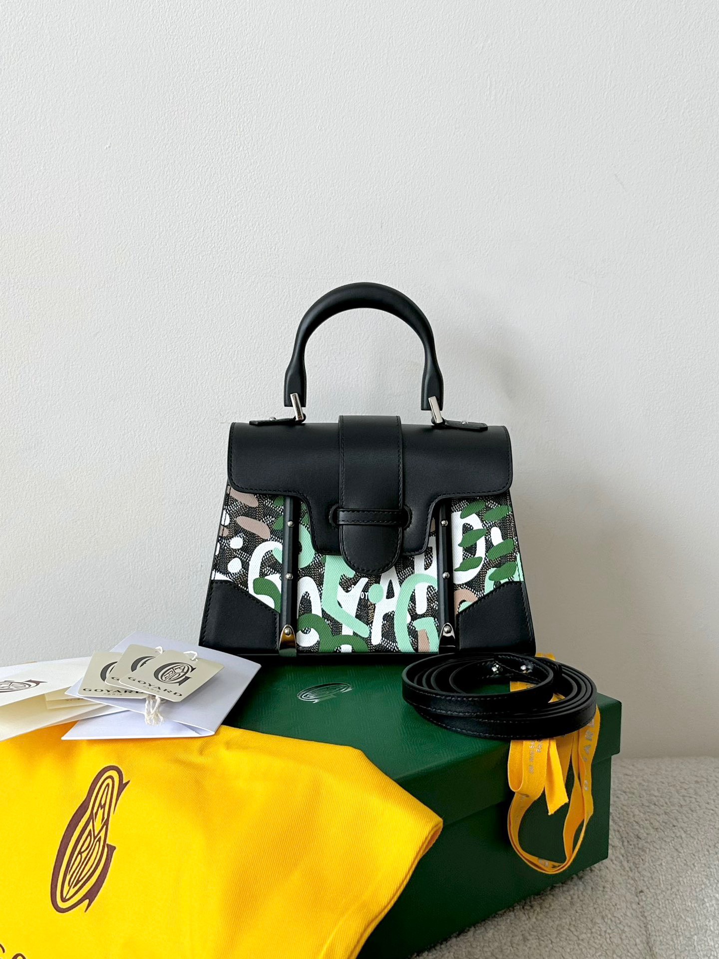 Bagsaaa G09ard Saigon Structure Mini Black Bag - 15 cm x 7.5 cm x 20 cm