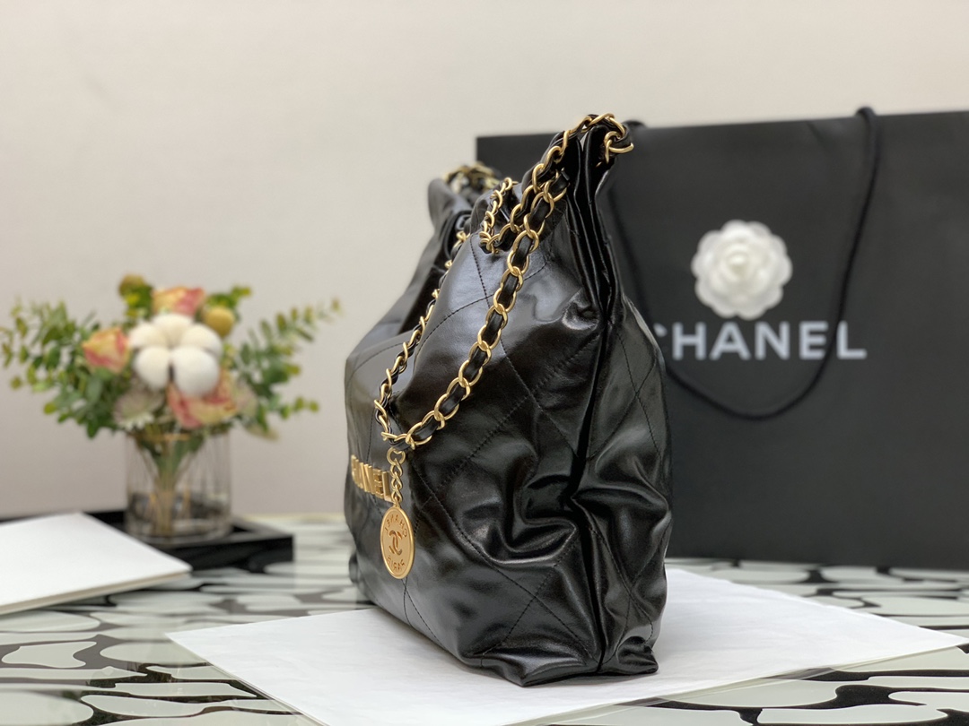 Bagsaaa Ch**el 22 small tote bag black gold hardware