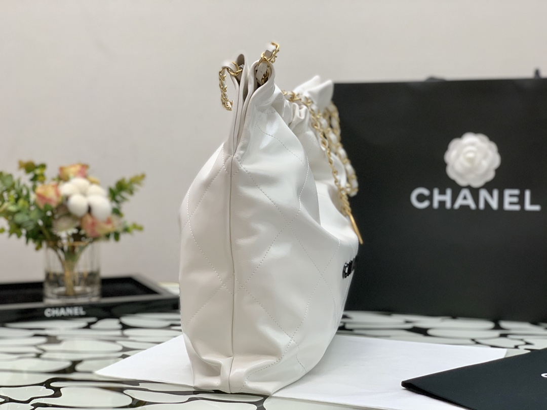 Bagsaaa Ch**el 22 tote bag White black letter