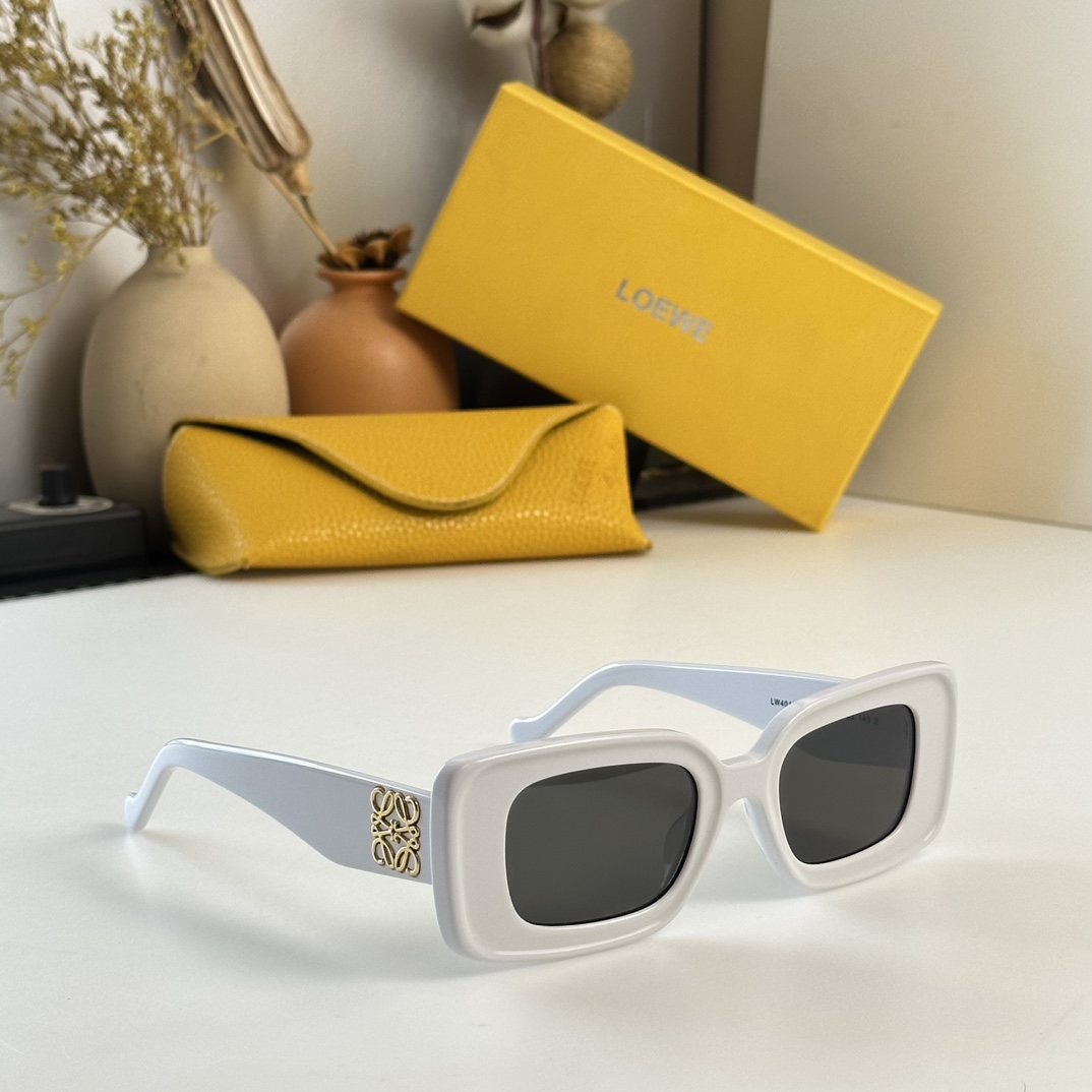 Bagsaaa L0ew* Square Model Sunglasses