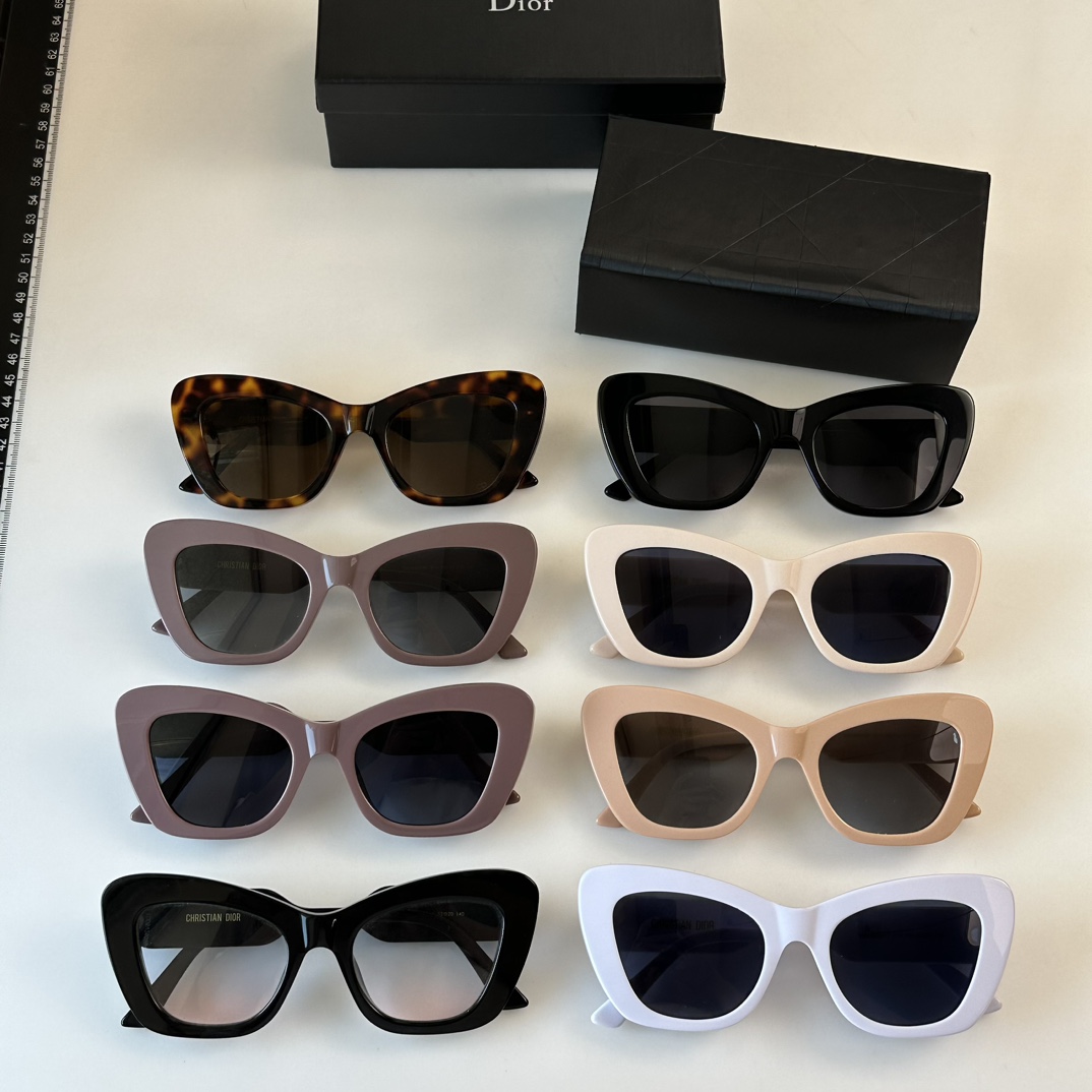 Bagsaaa D10r Sunglasses