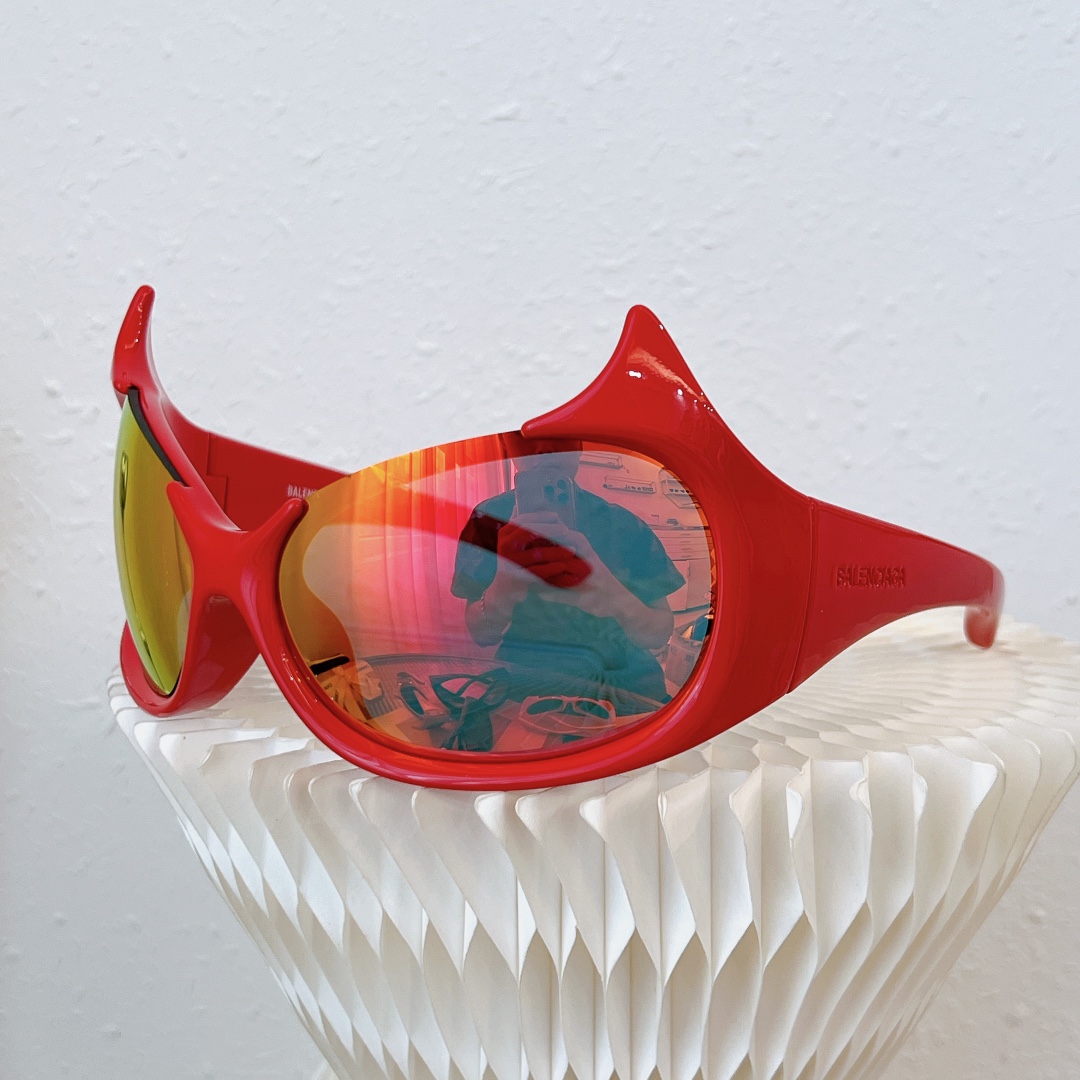 Bagsaaa Ba1en*iaga Gotham Cat Sunglasses