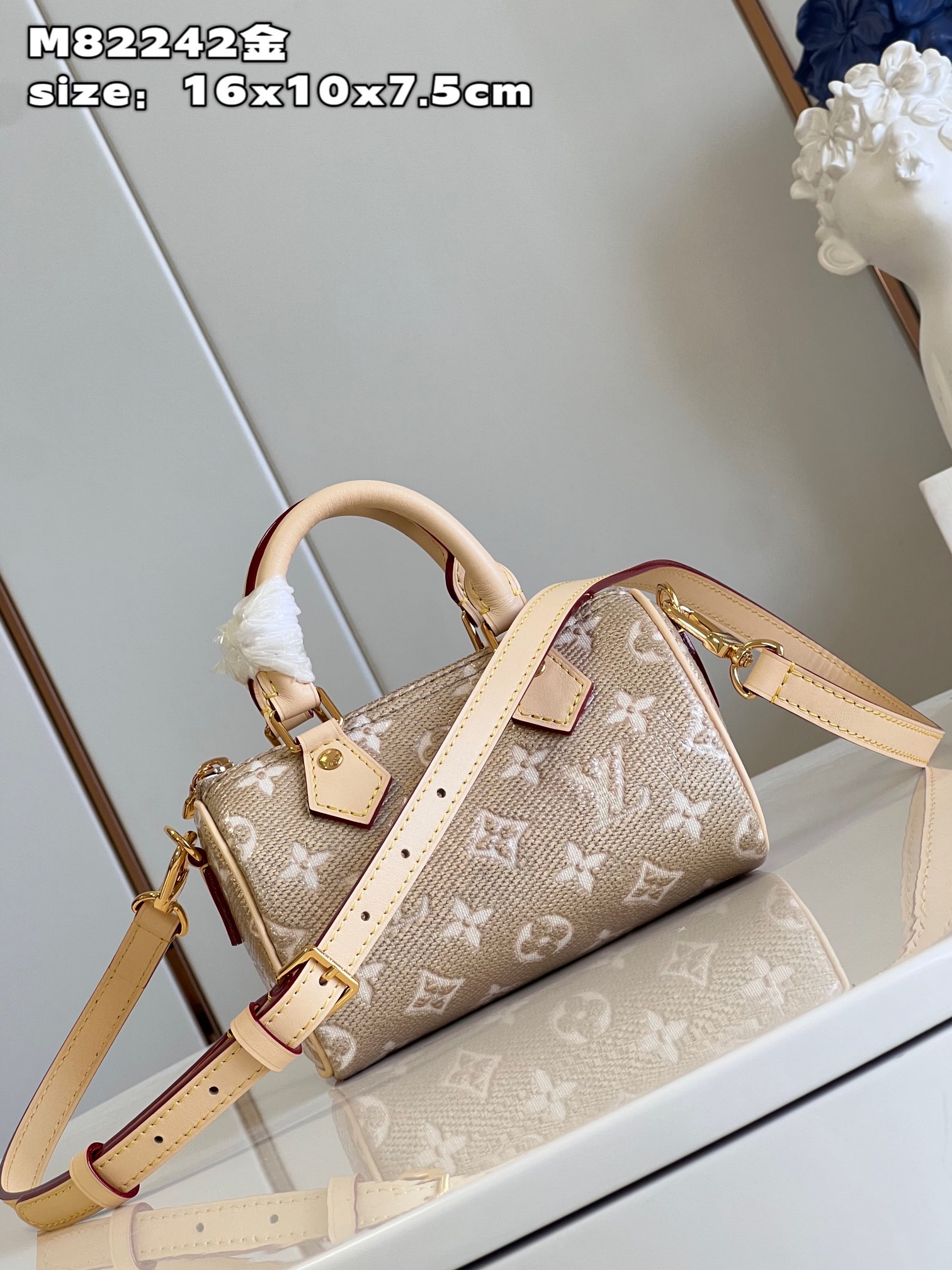 Bagsaaa L0vis Vvtt0n Nano Speedy Gold - 16 x 10 x 7.5 cm